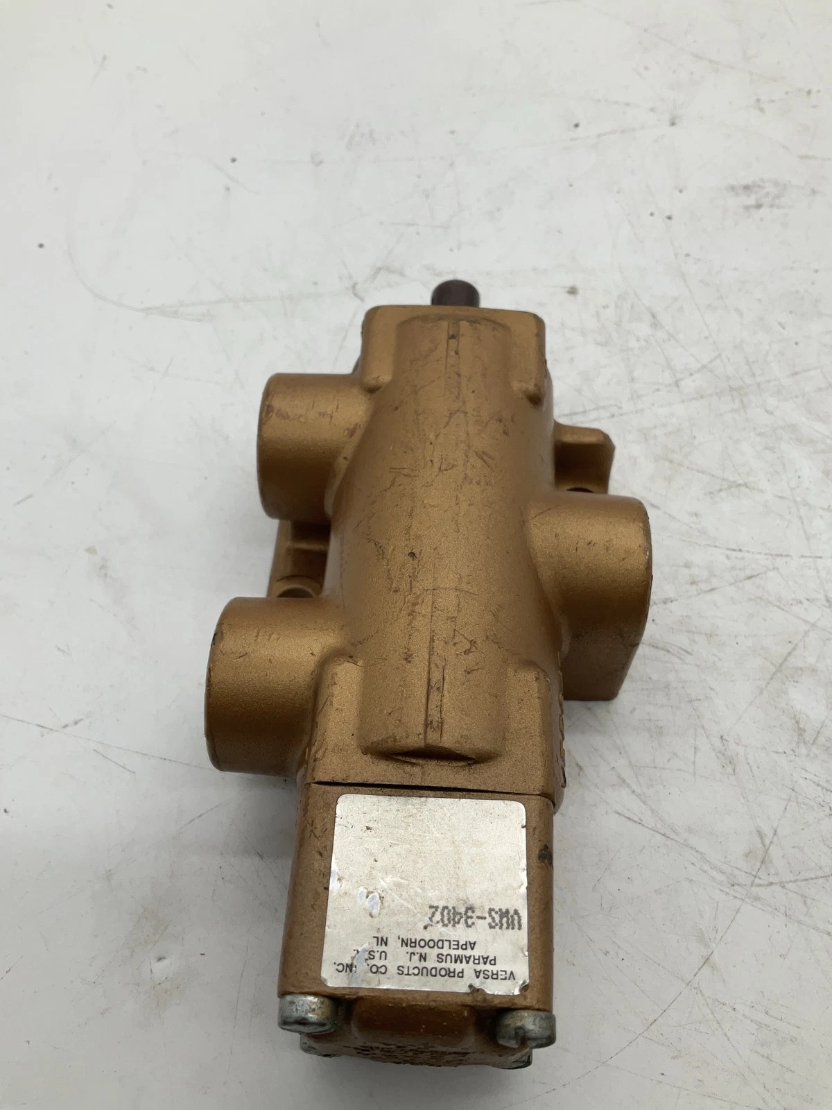 Versa VWS-3402 Quick Exhaust Shuttle Valve USED - Image 4