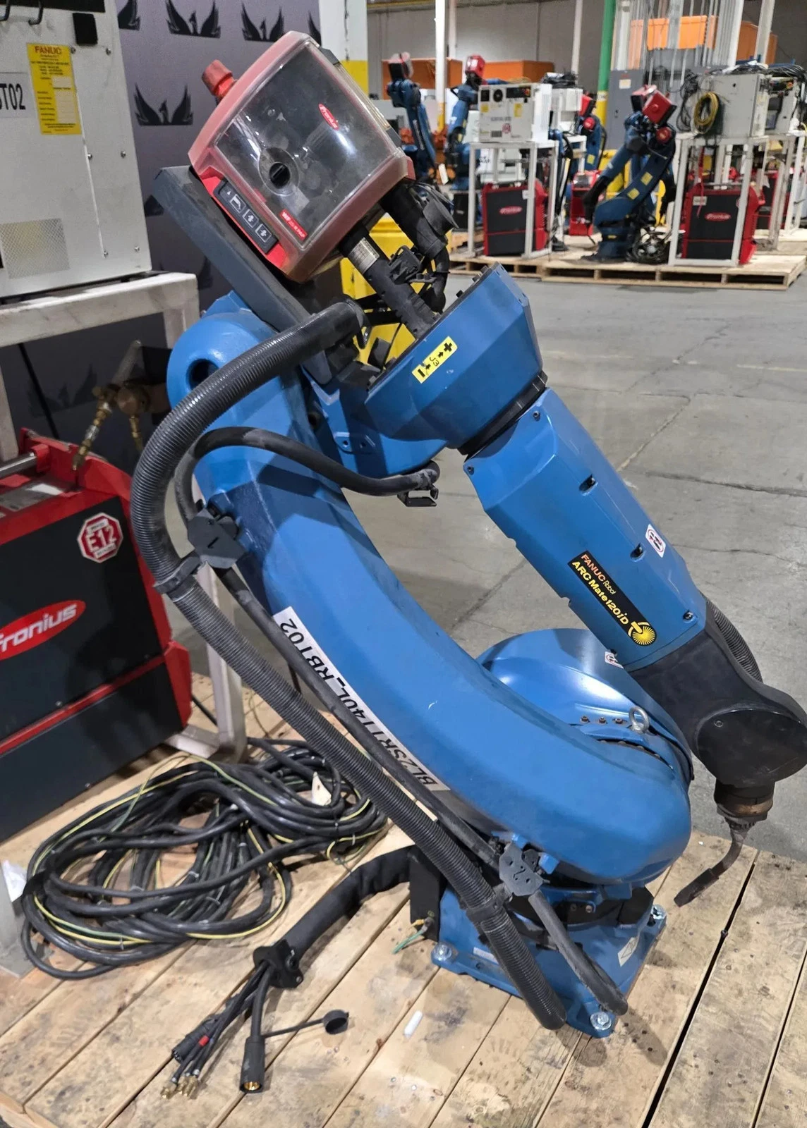 Fanuc Arc Mate 120iD Complete with R-30iB Plus Controller and TPS 400i Weld System - USED - Image 4