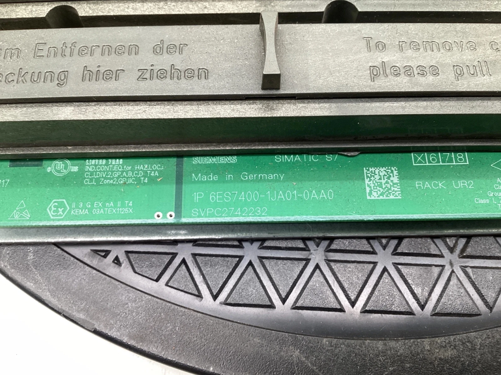 SIEMENS 6ES7400-1JA01-0AA0 SIMATIC S7-400 UR2 9-Slot Rack USED - Image 2