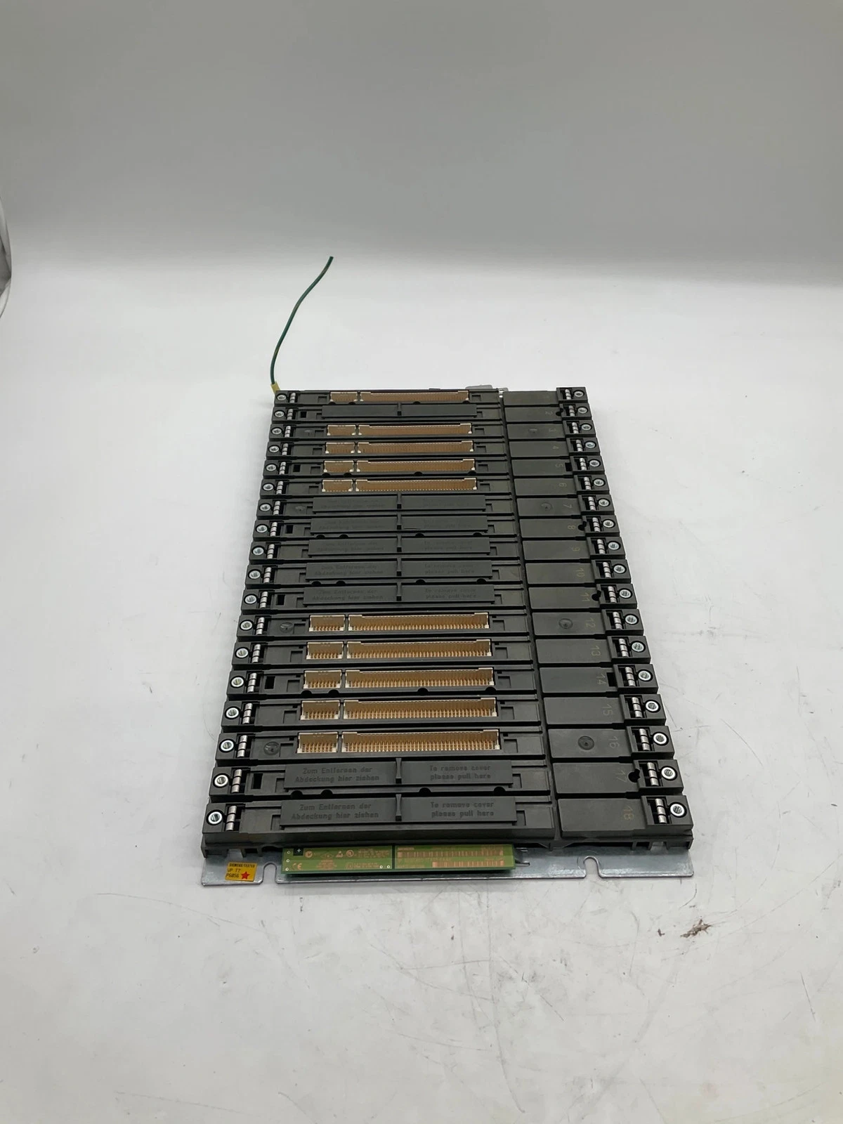SIEMENS 6ES7400-1TA01-0AA0 SIMATIC S7-400 UR1 18-Slot Rack USED