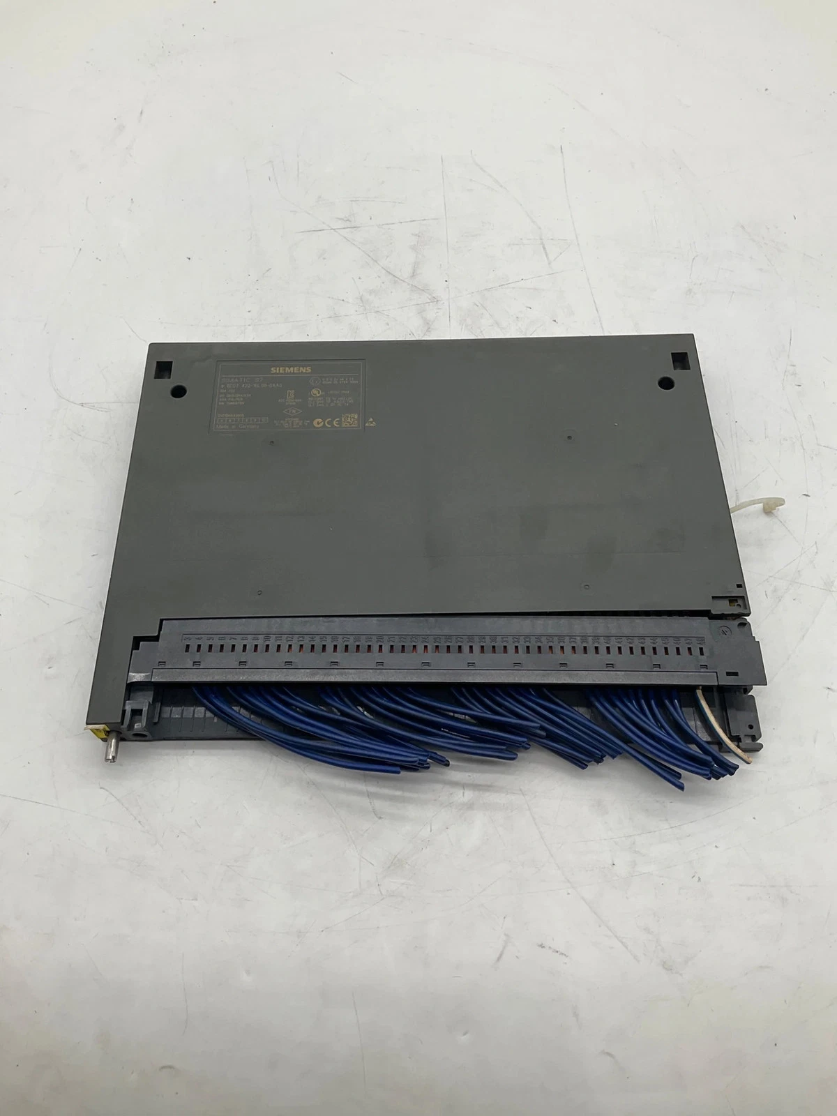 Siemens 6ES7 422-1BL00-0AA0 SIMATIC S7-400 SM 422 32-Channel Digital Output Module USED - Image 2