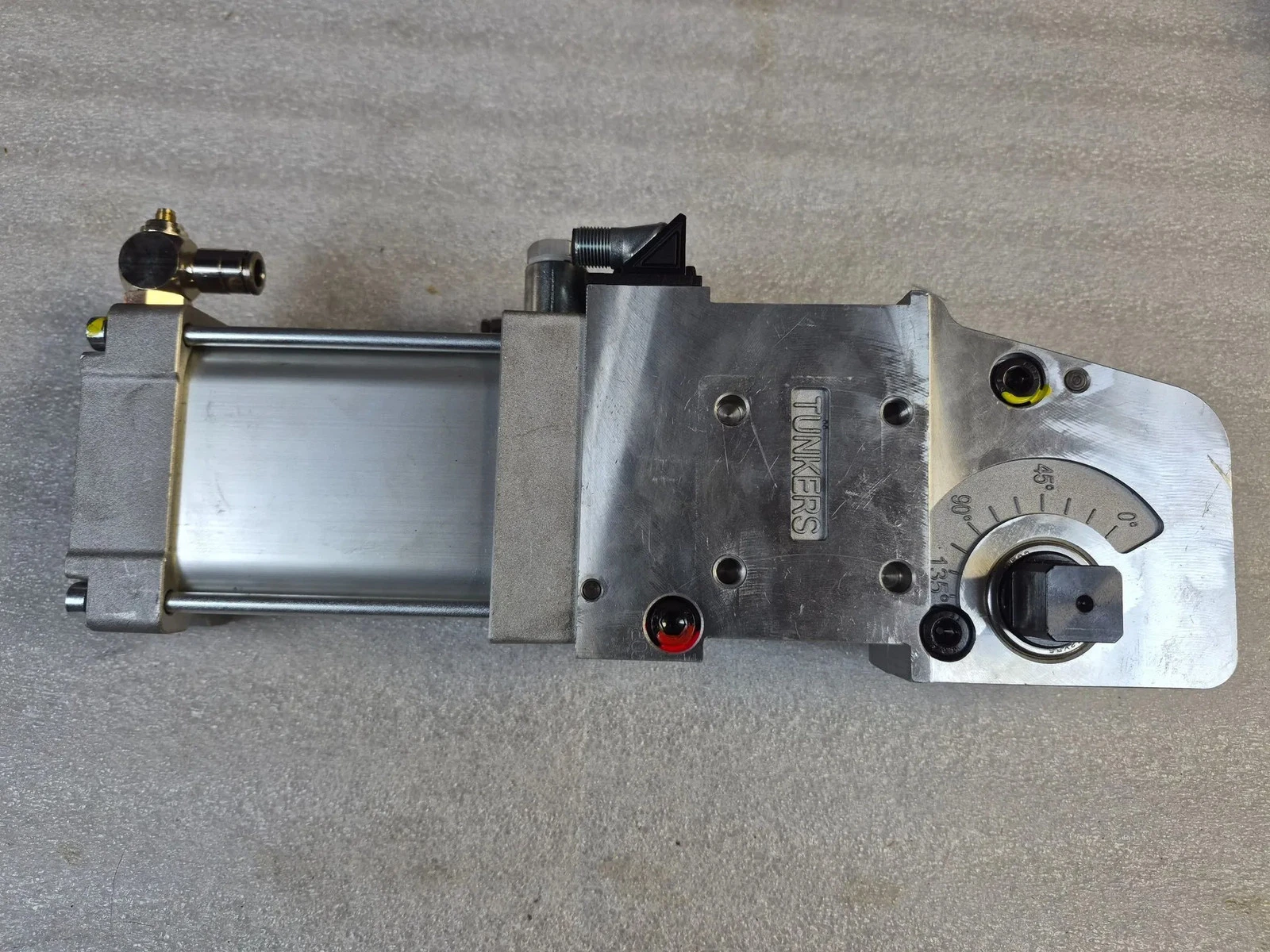 TUNKERS VU 50.1 BR2 A05 T12 5-135° Pneumatic Clamp USED - Image 3