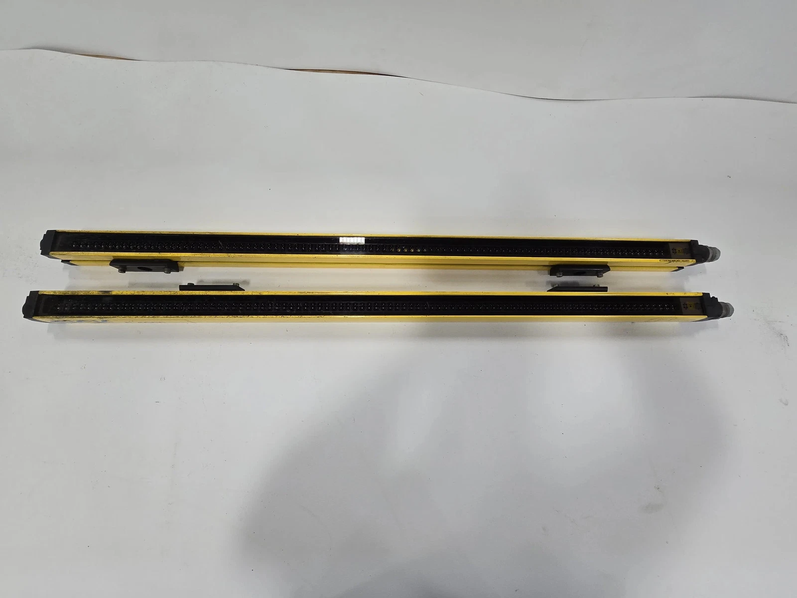 SICK C40S-0903CA010/C40E-0903CA010 LIGHT CURTAIN SET USED - Image 2