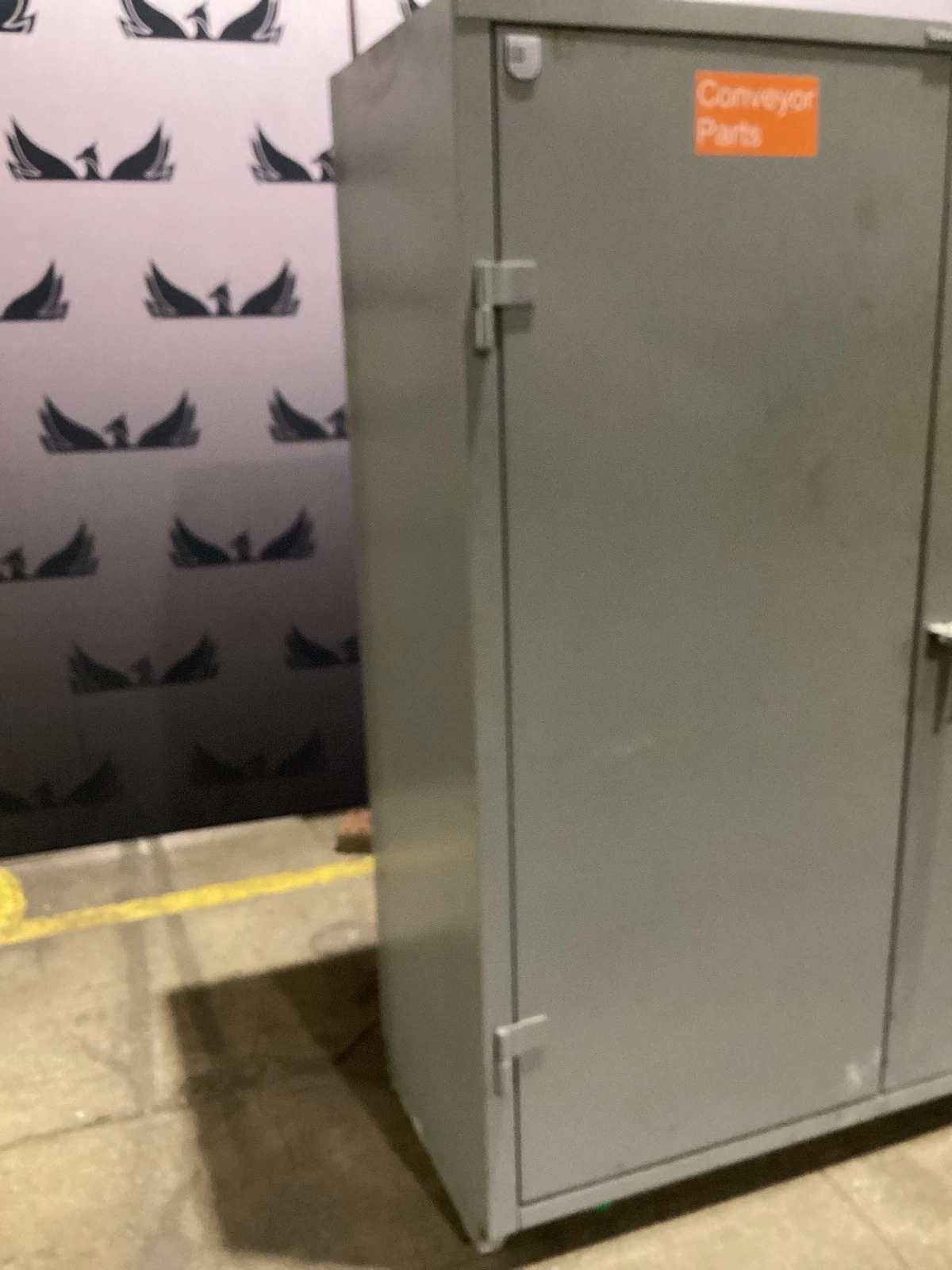 Strong Hold 56-243-L Heavy Duty Industrial Storage Cabinet w/ Shelves USED - Image 5