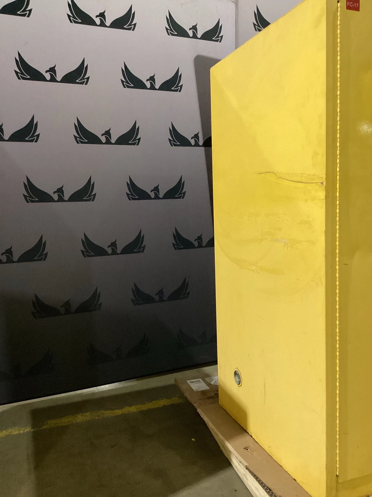 Justrite 25860 90 Gallon Flammable Liquid Storage Cabinet USED - Image 4