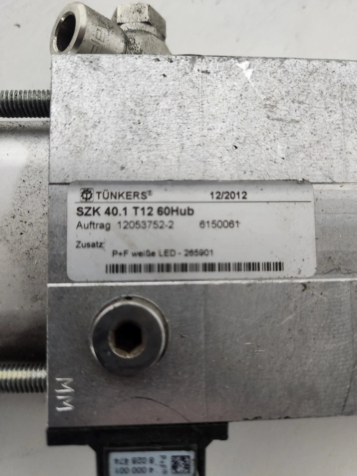Tünkers SZK 40.1 T12 60Hub Pneumatic Cylinder USED - Image 3