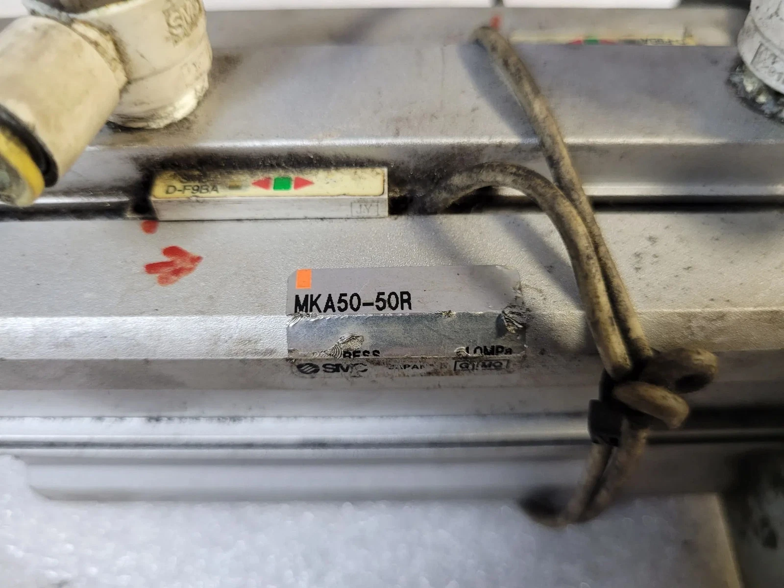SMC MKA50-50R Rotary Clamp Cylinder 50 mm Bore USED - Image 3