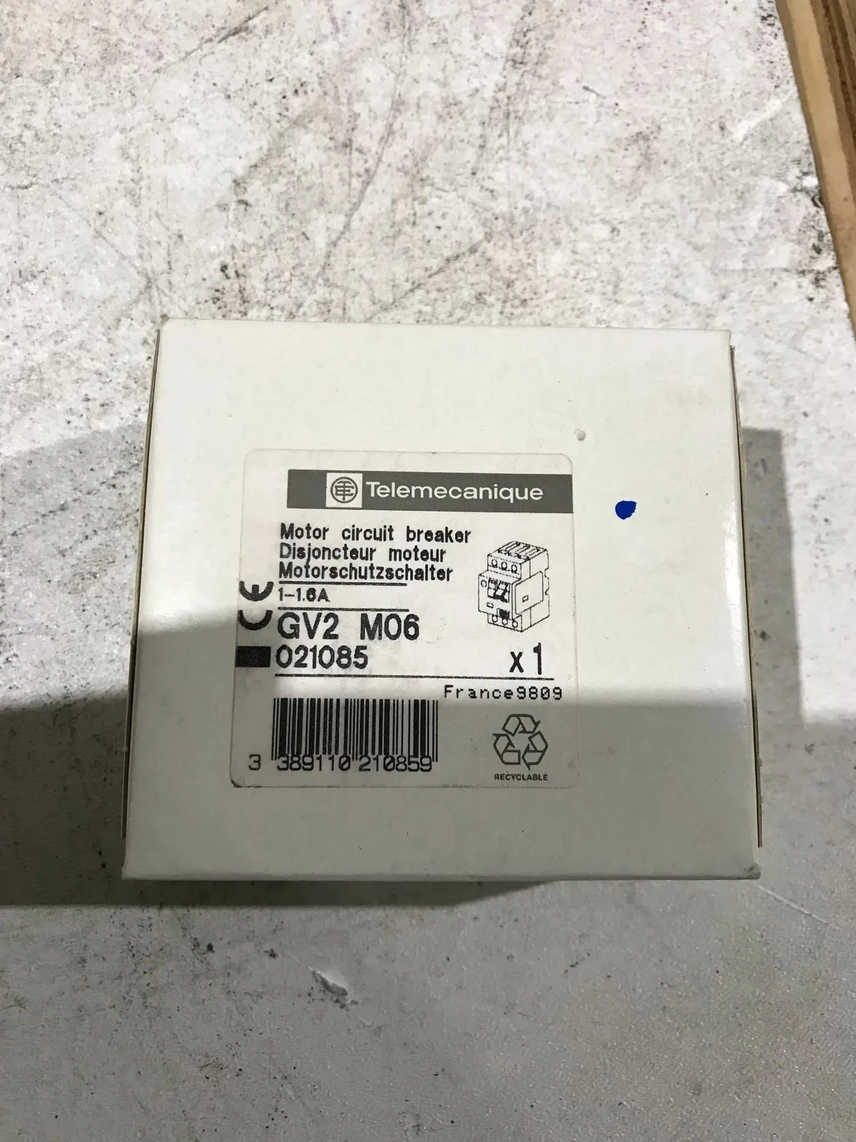 TELEMECANIQUE GV2 M06 Motor Circuit Breaker NEW - Image 2