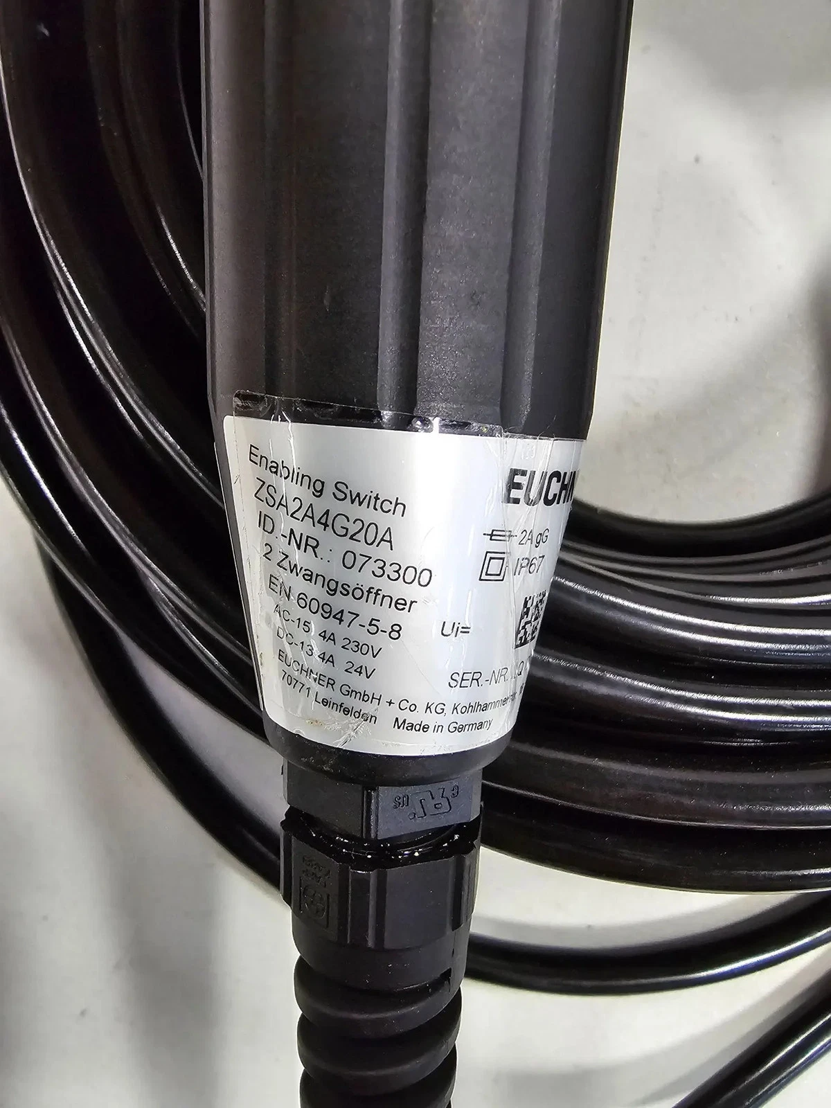 EUCHNER ZSA2A4G20A ENABLING SWITCH USED - Image 2