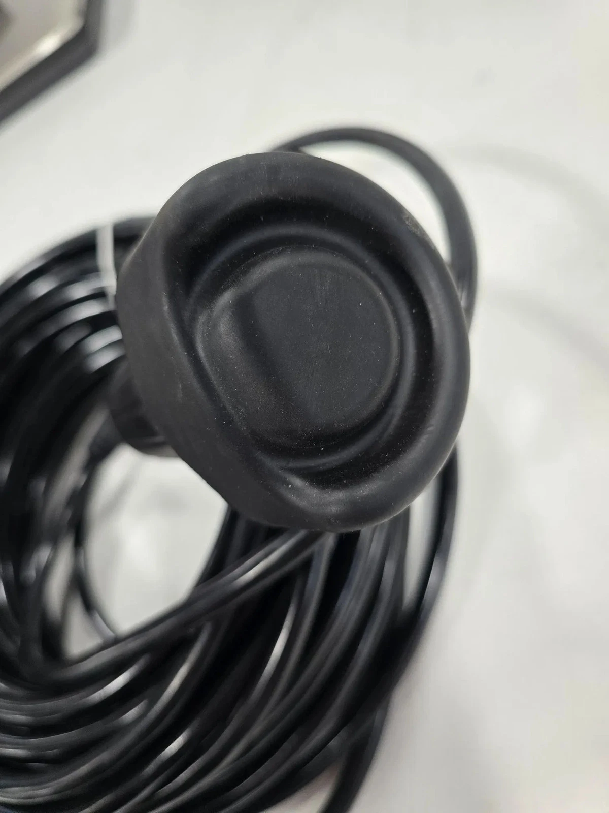 EUCHNER ZSA2A4G20A ENABLING SWITCH USED - Image 3
