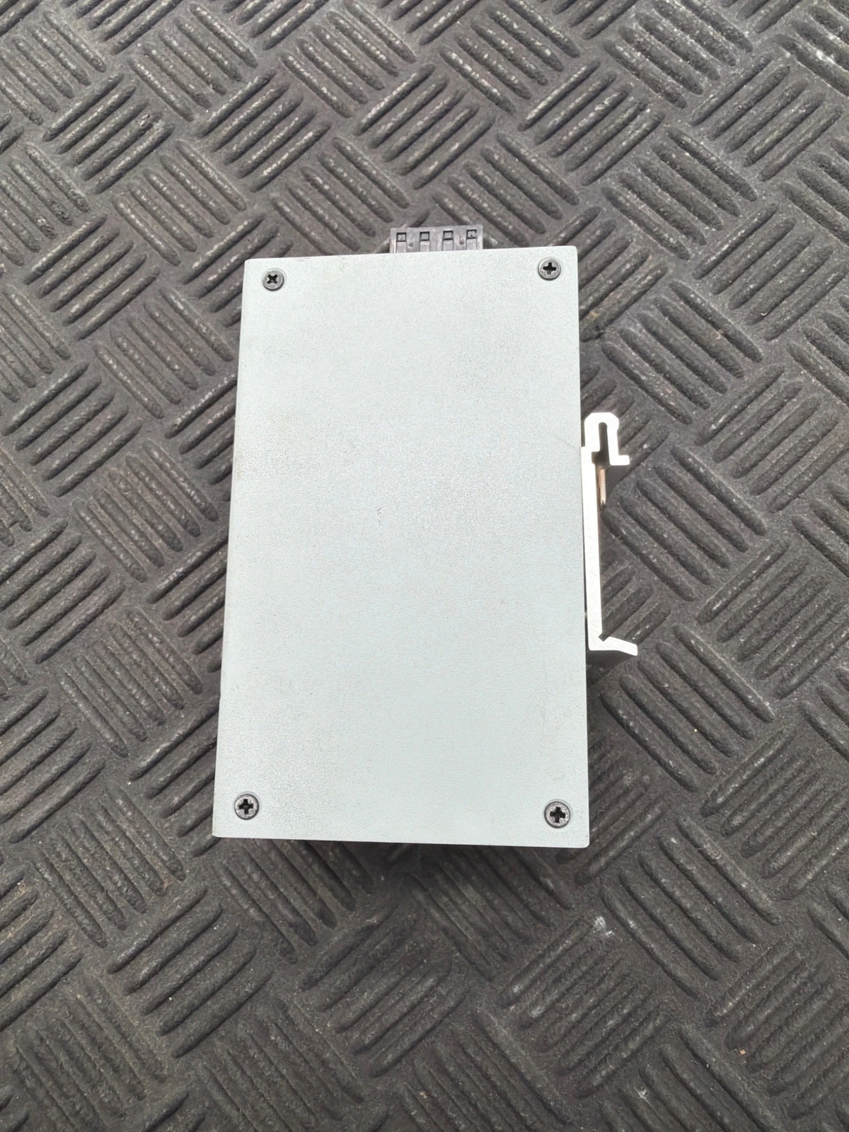 ALLEN BRADLEY 1783-US8T Stratix 2000 Ethernet Switch USED - Image 2