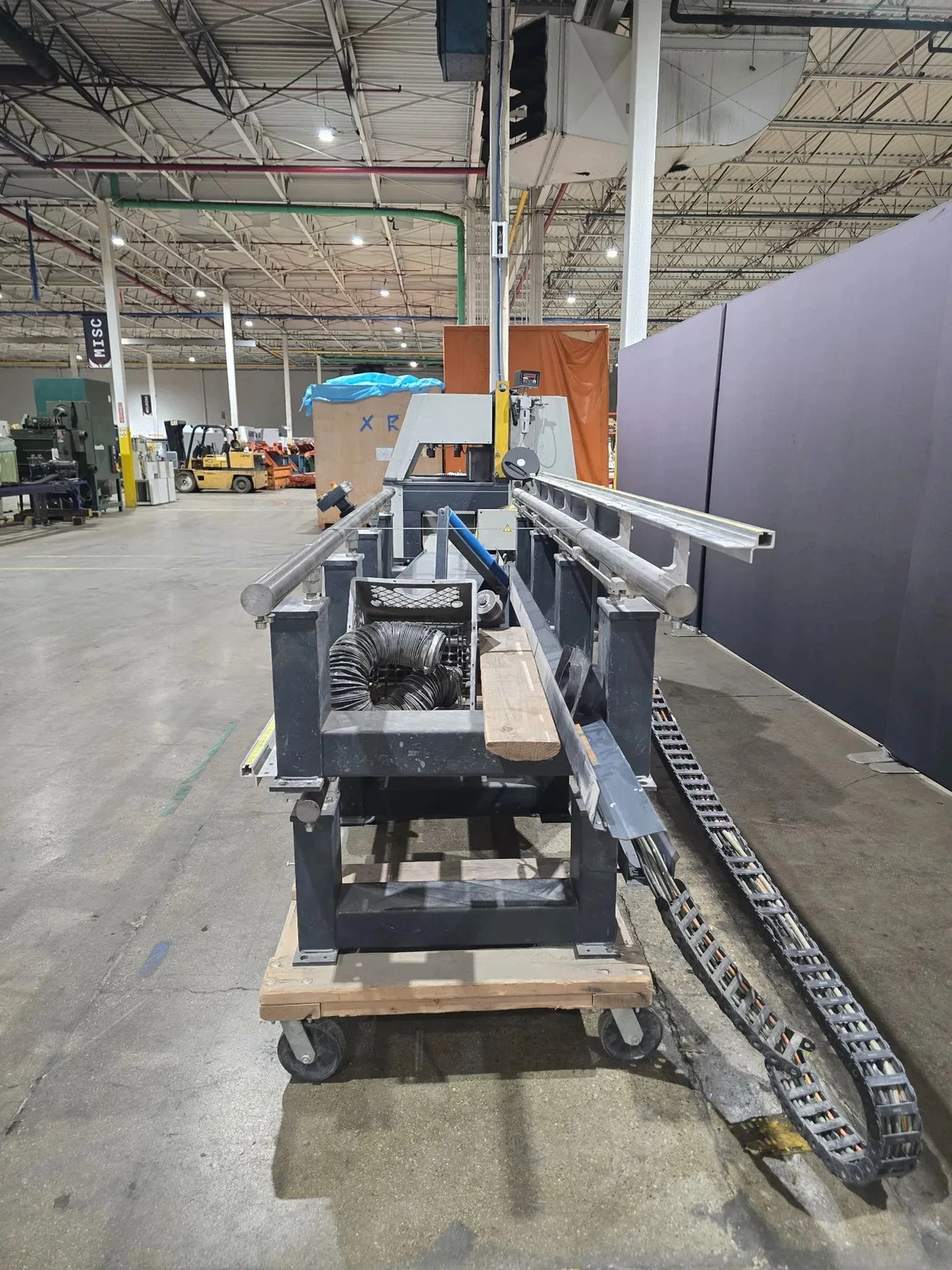 ELUMATEC DG142 Double Cut Miter Saw with Travel Rail & Controls USED - Image 3
