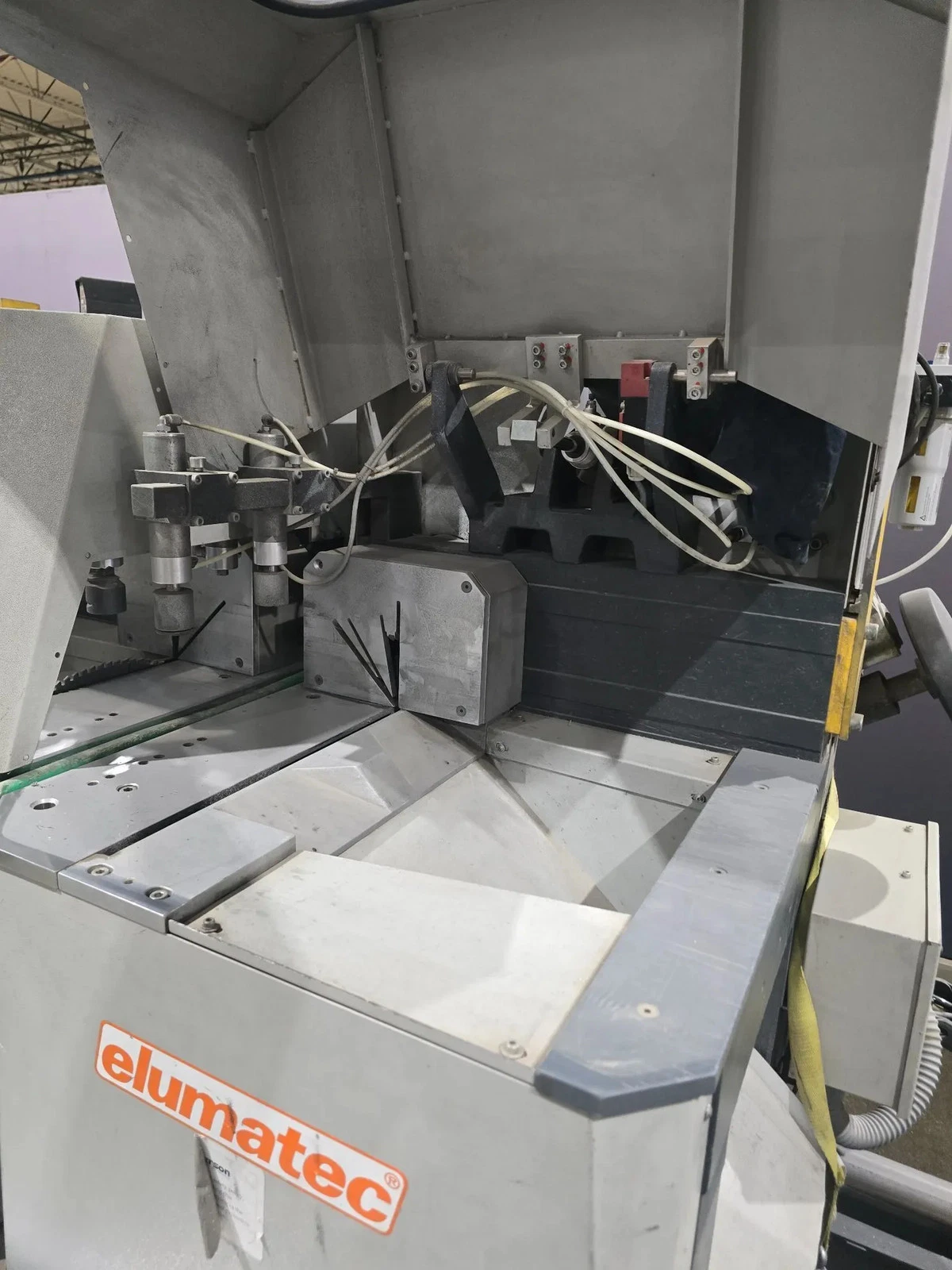 ELUMATEC DG142 Double Cut Miter Saw with Travel Rail & Controls USED - Image 9