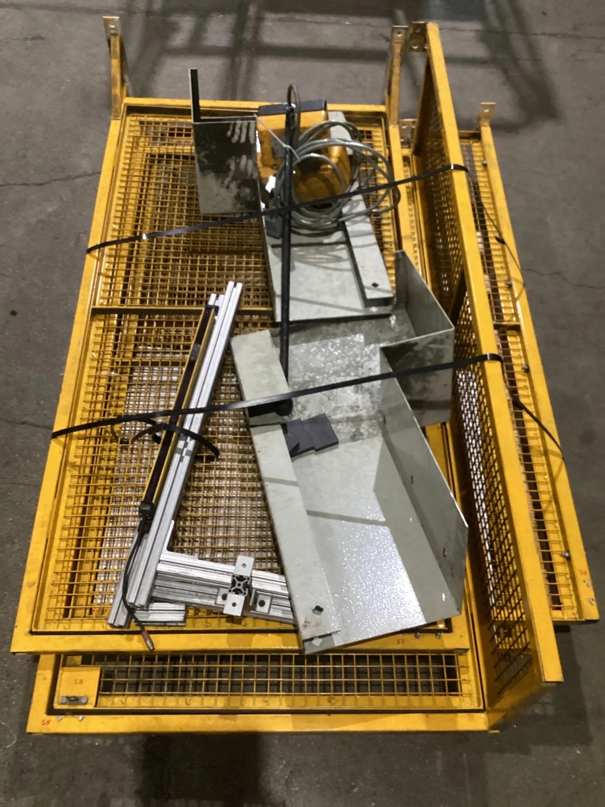 Machine Guarding System With STI MC4700 Light Curtains & Bernstein Foot Switch USED - Image 3