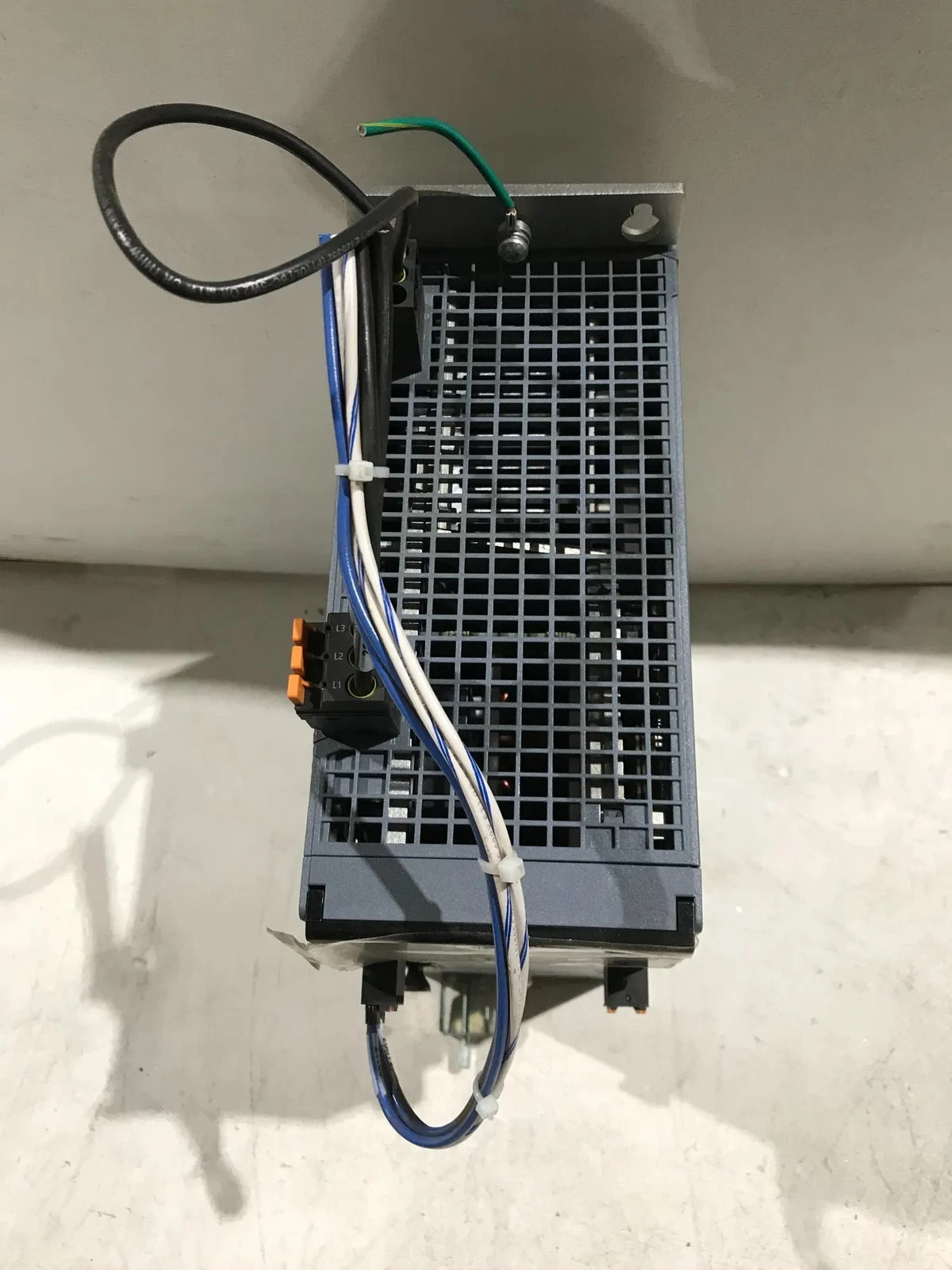 6SL3219-5HE13-5UFO G120X 40HP 480V VFD Drive – USED - Image 2
