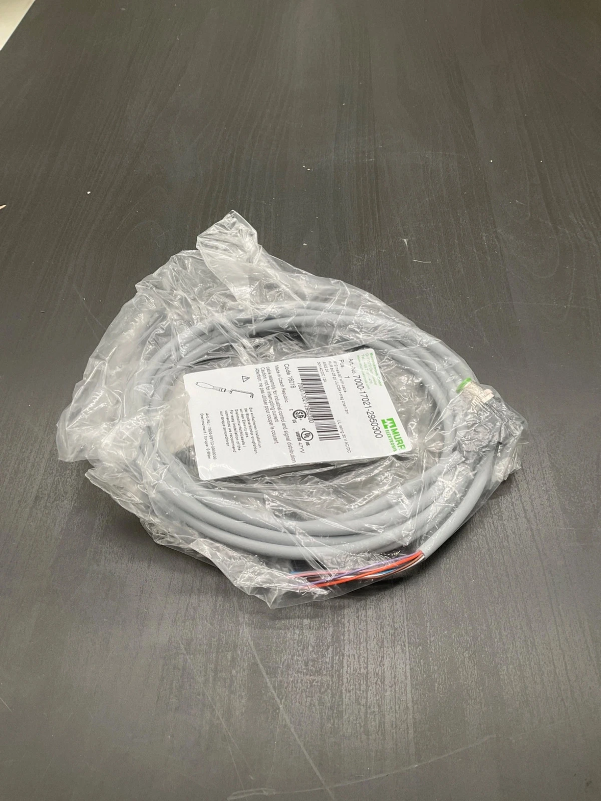 MURR 7000-17021-2950300 M12 90° 8-Pin Sensor/Actuator Cable (3m) NEW - Image 2