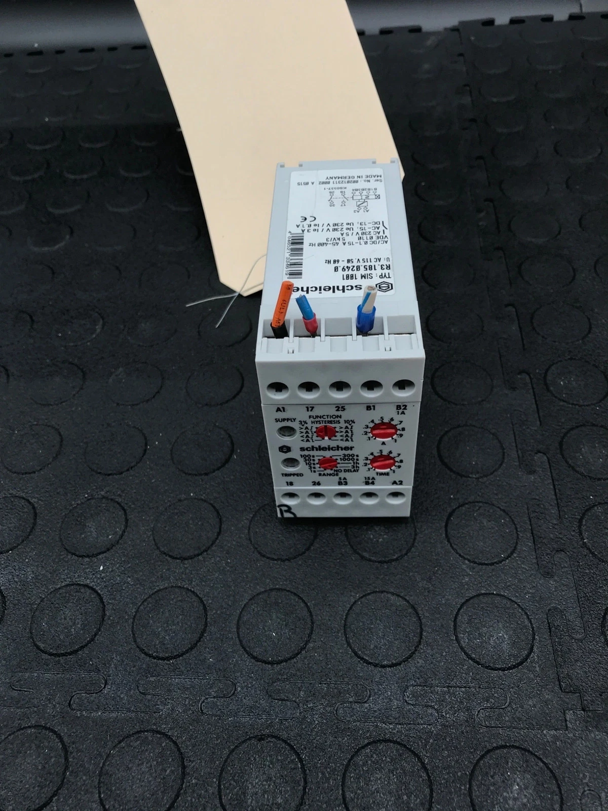 Schleicher SIM1001 230V AC Monitoring Relay 0.1–15A USED - Image 2