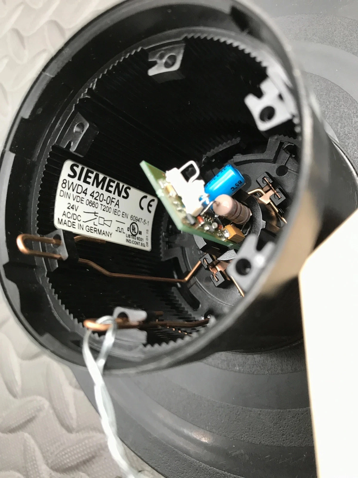 SIEMENS 8WD4 420-0FA 70 mm Buzzer Sound Element USED - Image 5