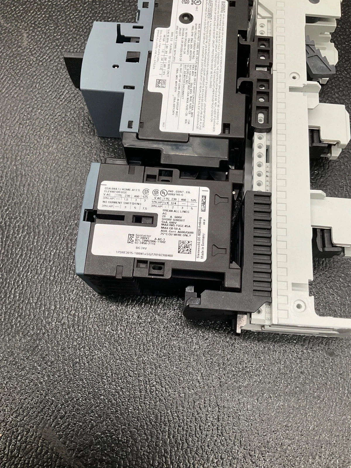 SIEMENS 3RA21101DD151BB4 Direct Starter S00 400VAC 2.2–3.2A NEW - Image 5