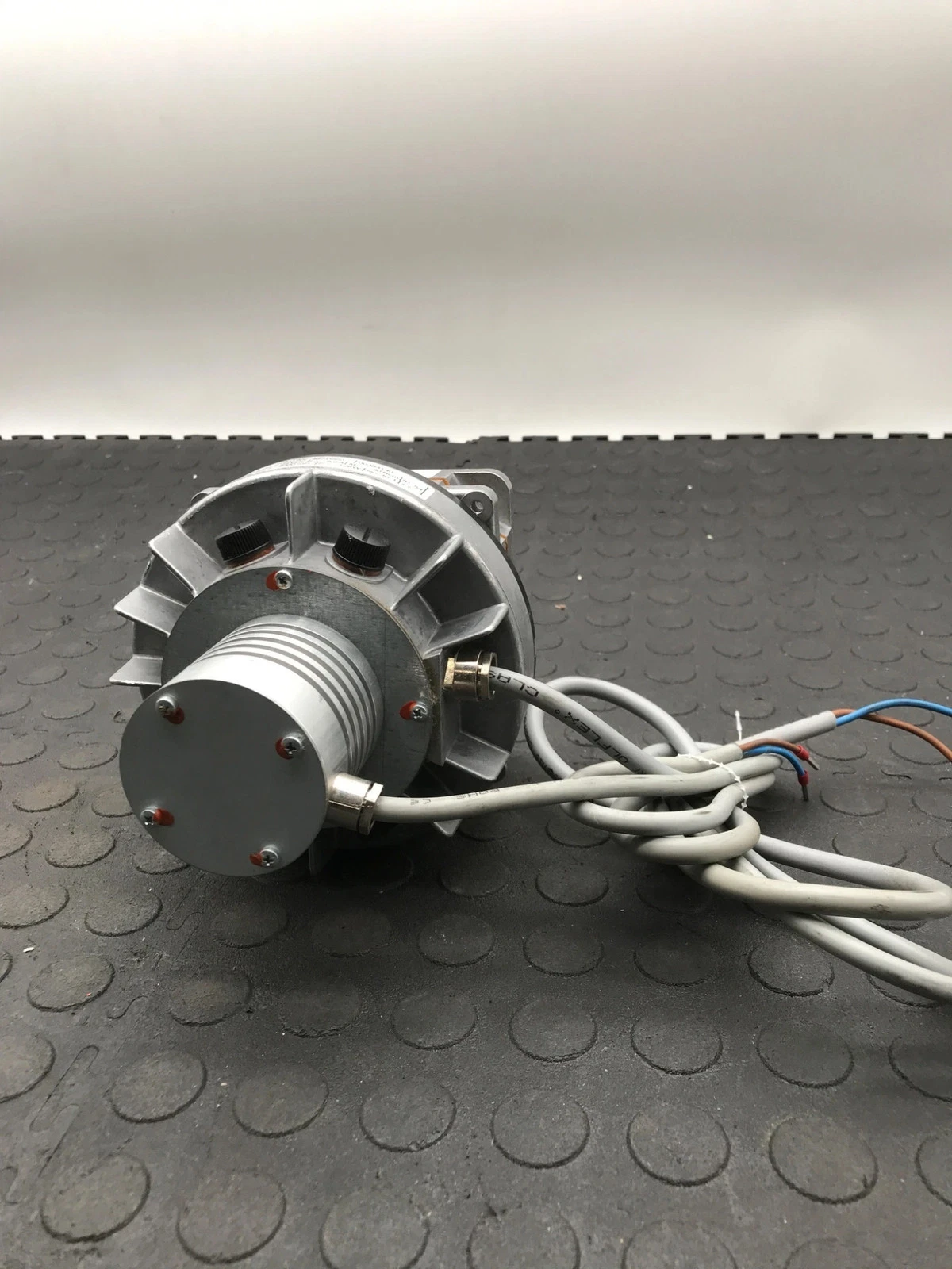 BAUMÜLLER GDM120F-462/0560 Motor USED - Image 3