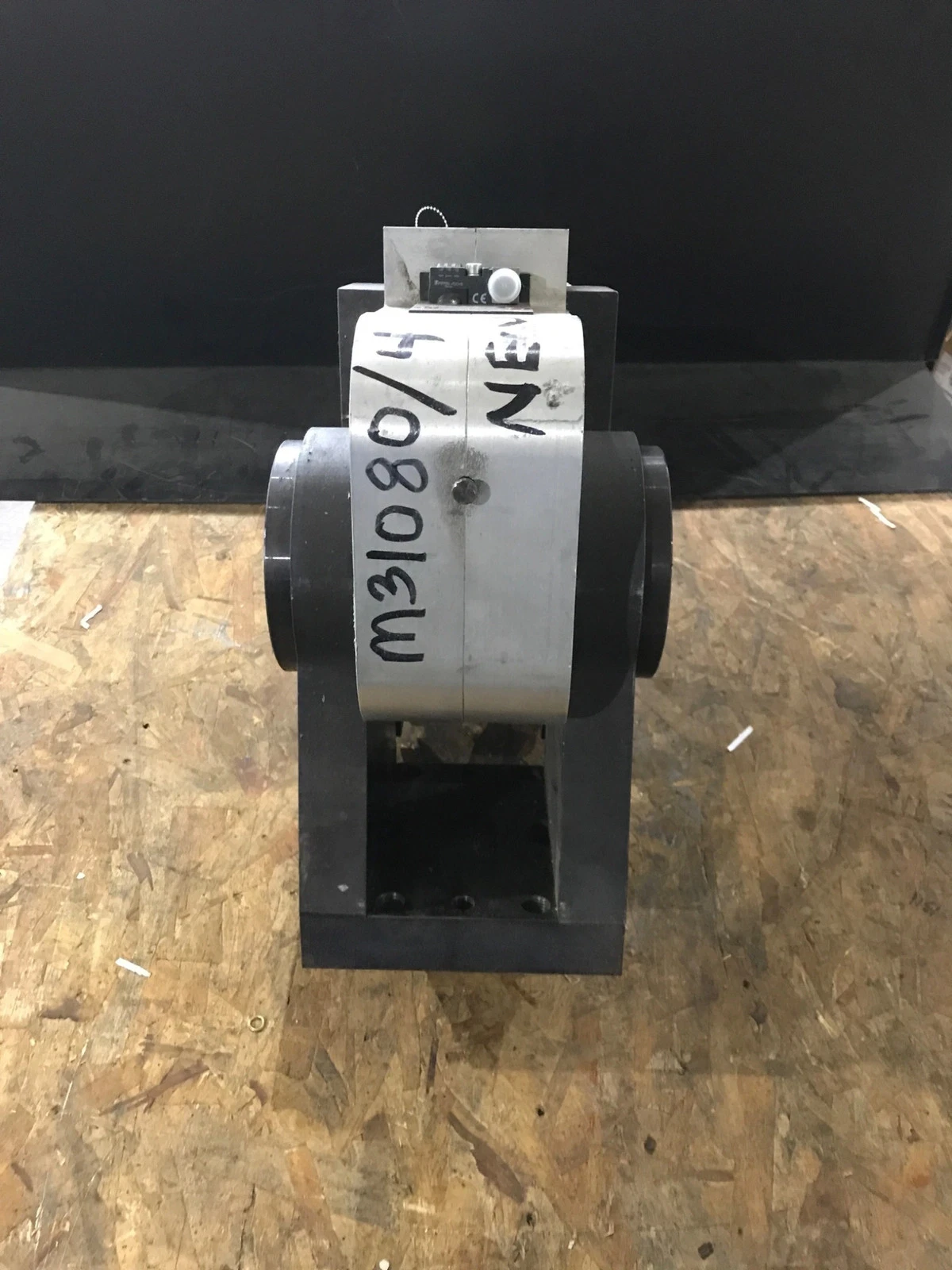 TÜNKERS KS 125.2 SD A10 T12 45 Pneumatic Clamp Module USED - Image 6