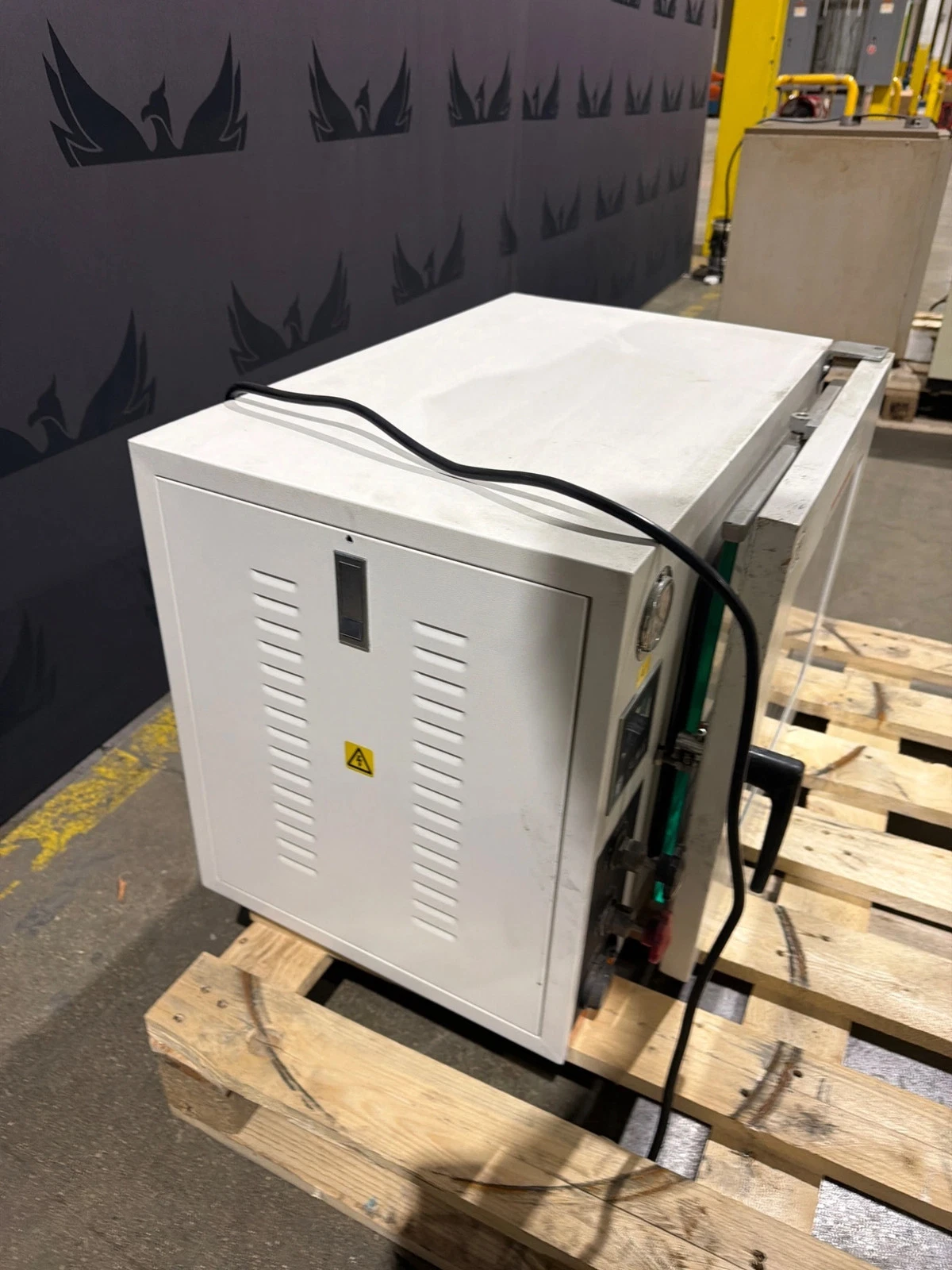 ACROSS INTERNATIONAL AT19 480°F AccuTemp Vacuum Oven USED - Image 3