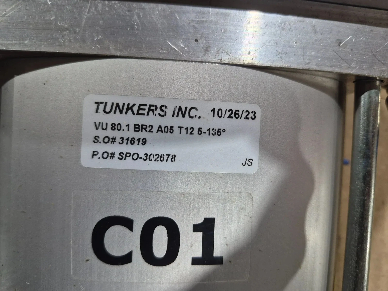 TUNKERS VU 80.1 BR2 A05 T12 5-135° Pneumatic Clamp USED - Image 4