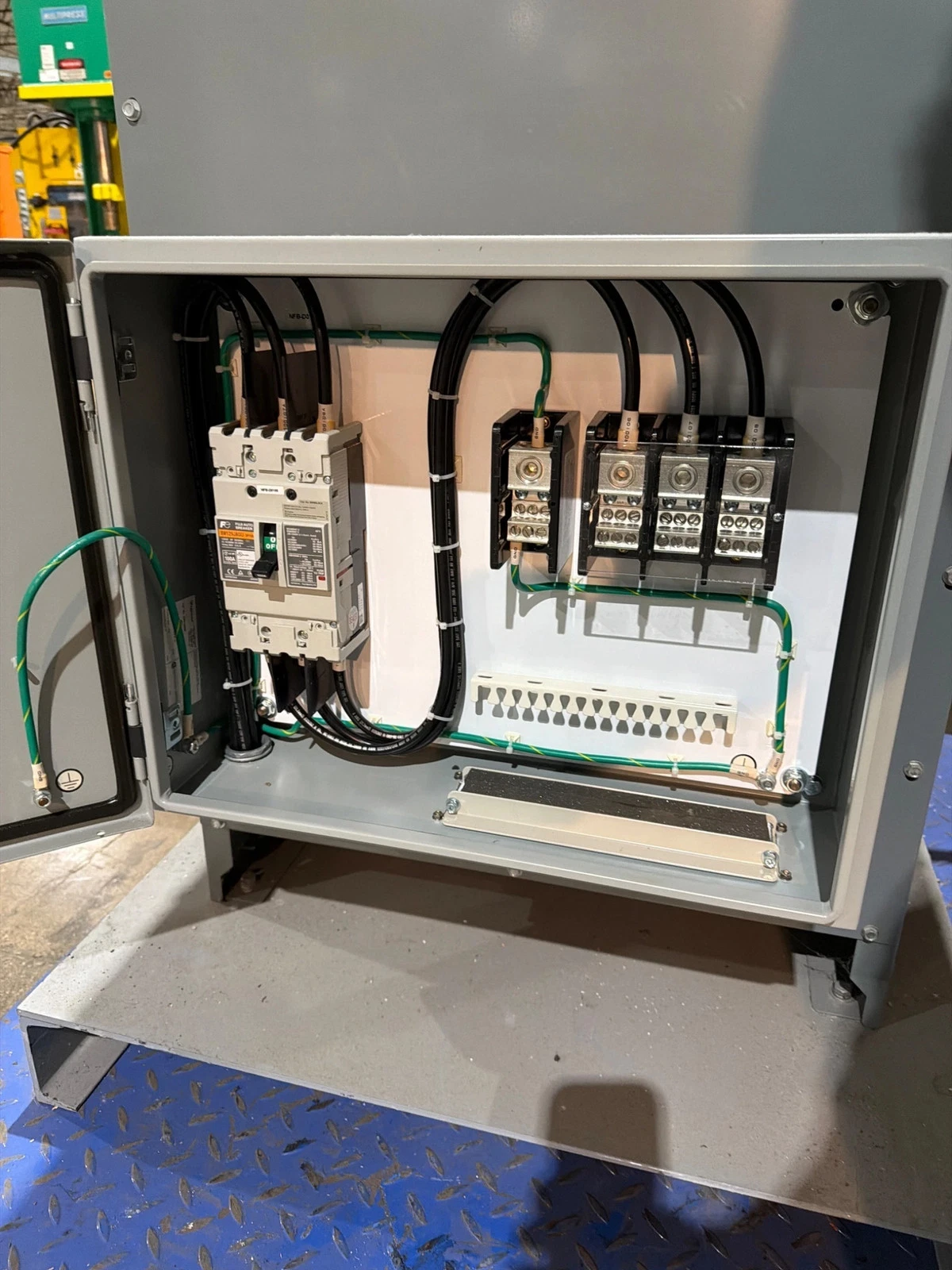 SQUARE D EX30T3H 30kVA Dry-Type Distribution Transformer 480D – 208Y/120V USED - Image 8
