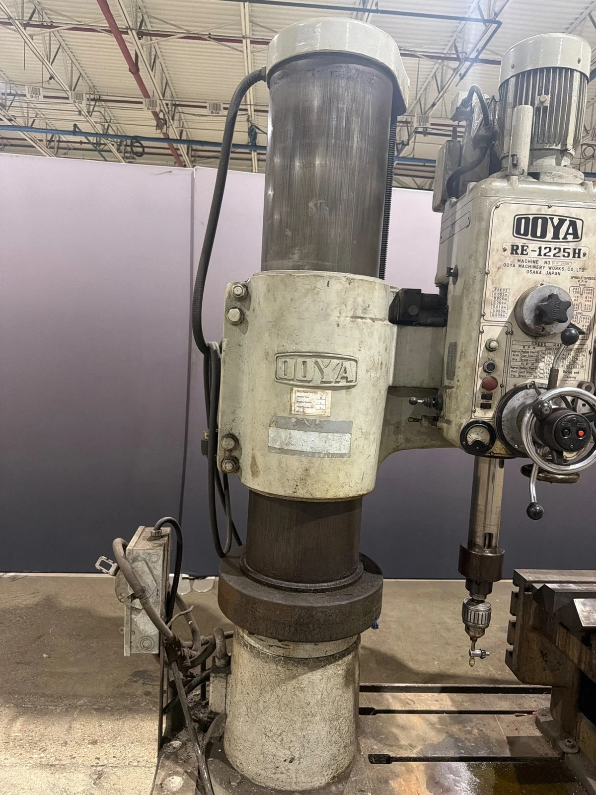 4′ × 13″ OOYA RE-1225H Radial Arm Drill with Box Table USED - Image 3