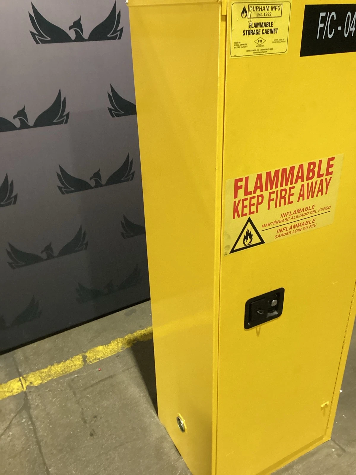 Durham Mfg 1022S-50 22 Gallon Flammable Storage Cabinet USED - Image 2