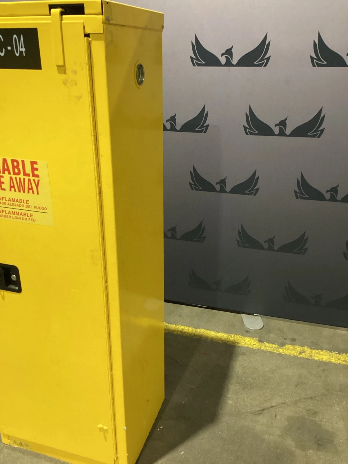 Durham Mfg 1022S-50 22 Gallon Flammable Storage Cabinet USED - Image 3