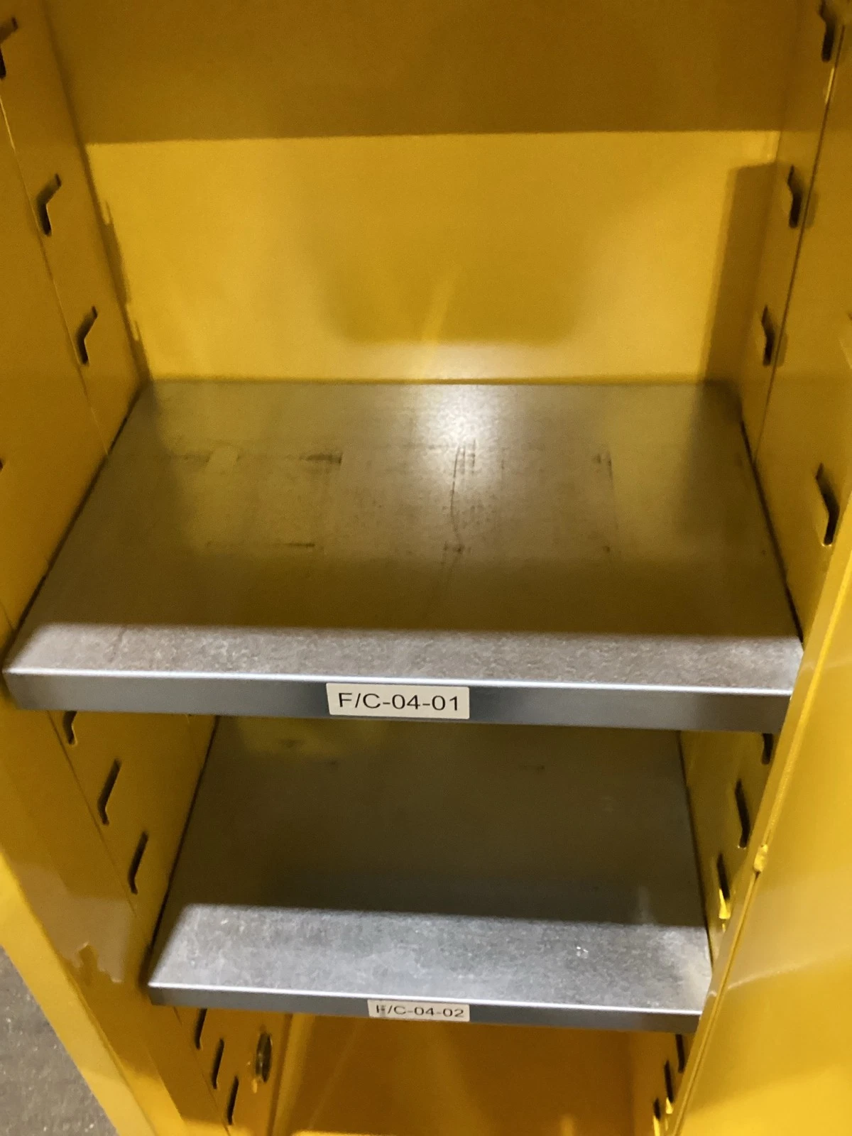 Durham Mfg 1022S-50 22 Gallon Flammable Storage Cabinet USED - Image 5