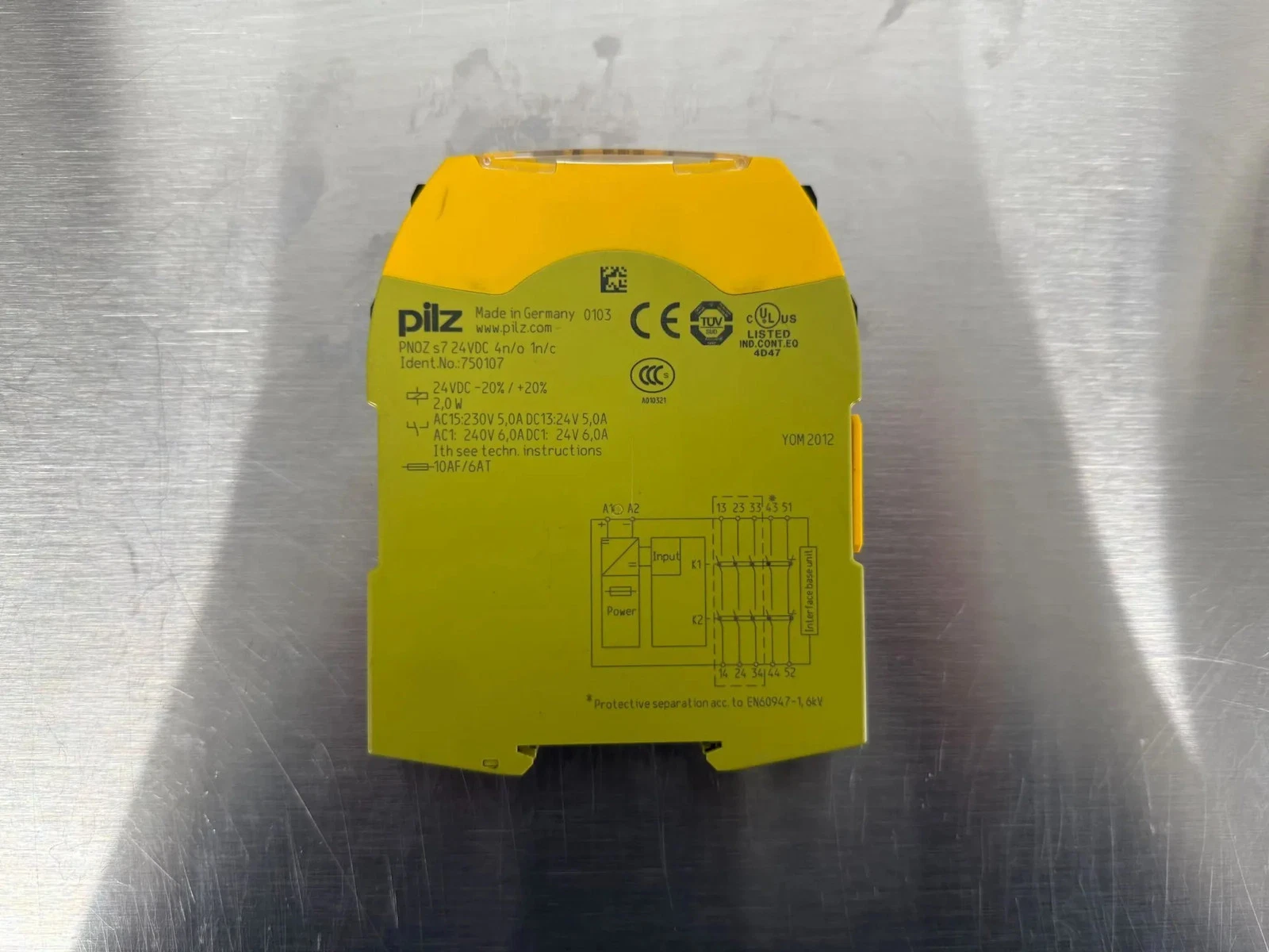 PILZ PNOZ-s7-24VDC-4n/o-1n/c 750107 Safety Relay USED - Image 2