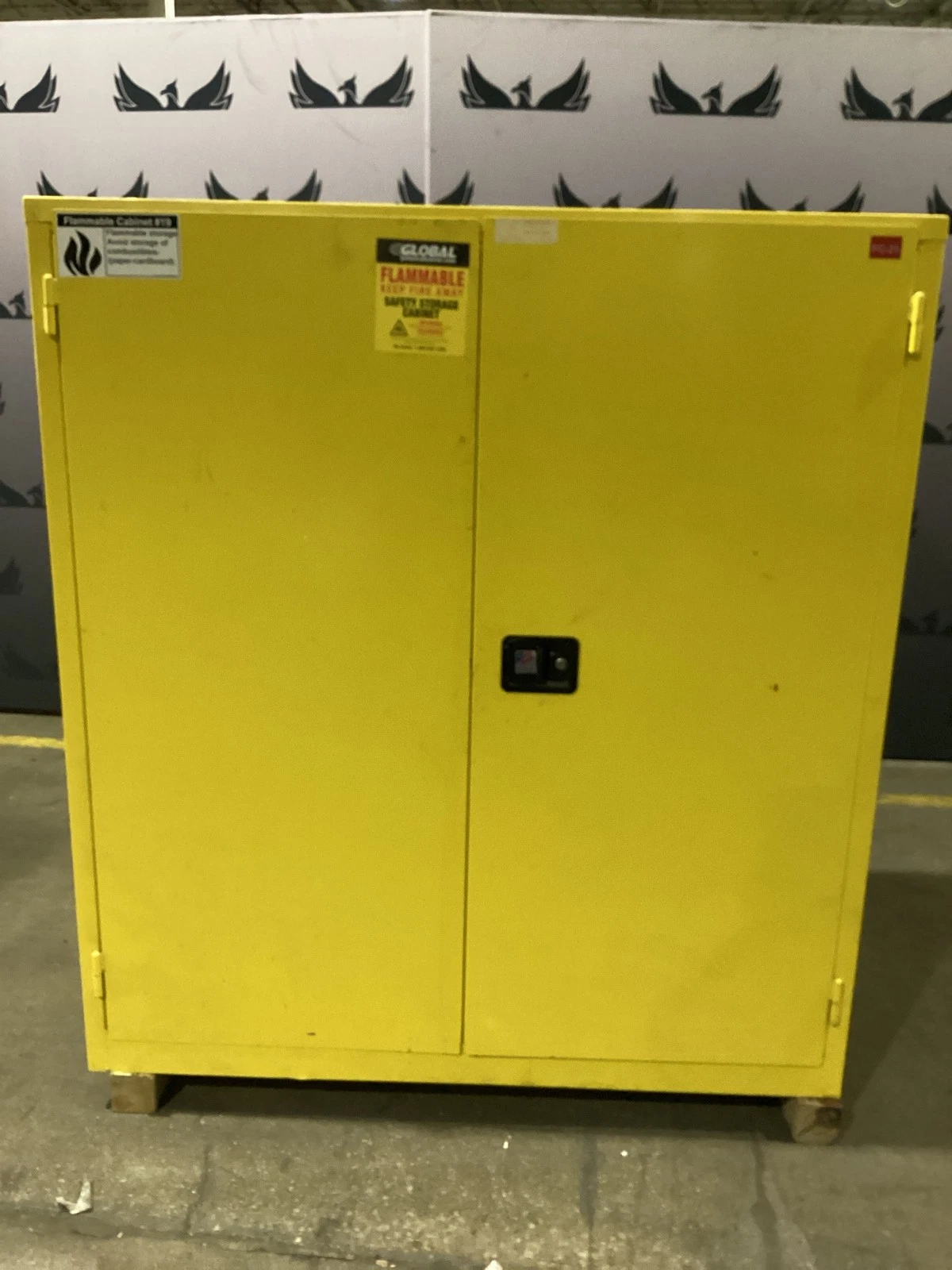 Global Industrial BM-120 120 Gallon Flammable Safety Storage Cabinet USED - Image 4