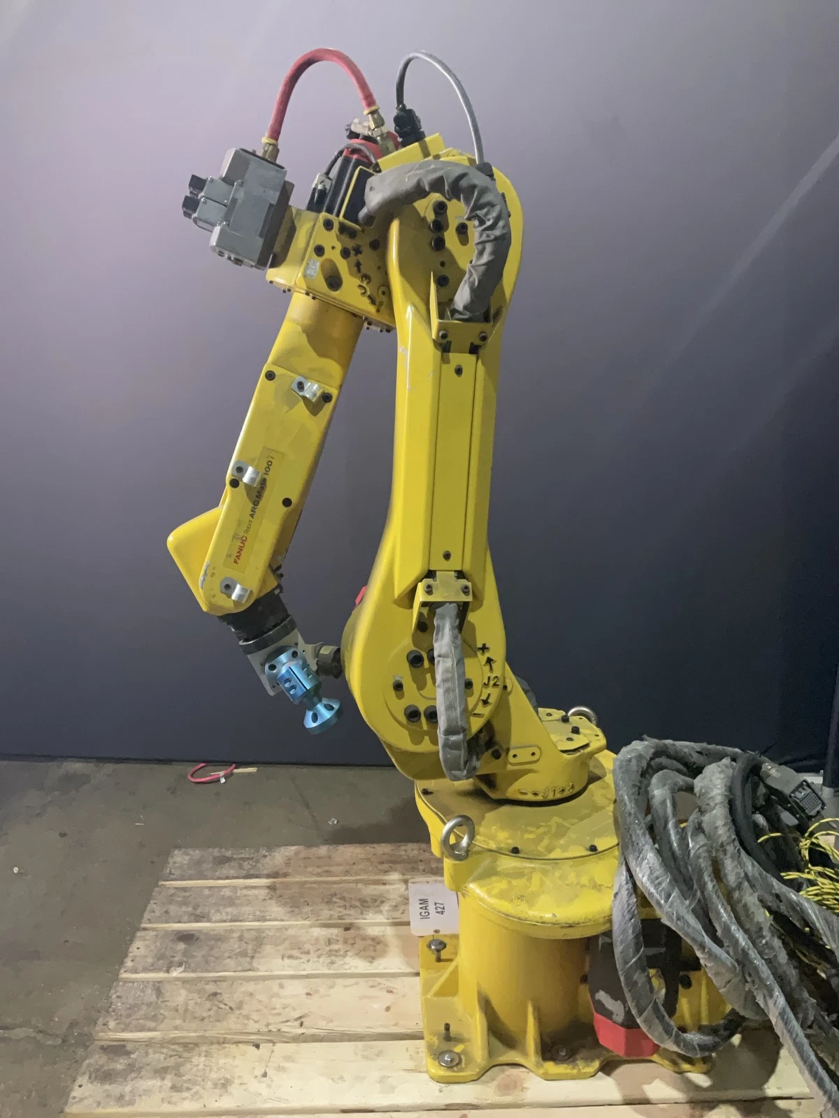 FANUC Arc Mate 100i Complete with R-J2 Controller USED - Image 2