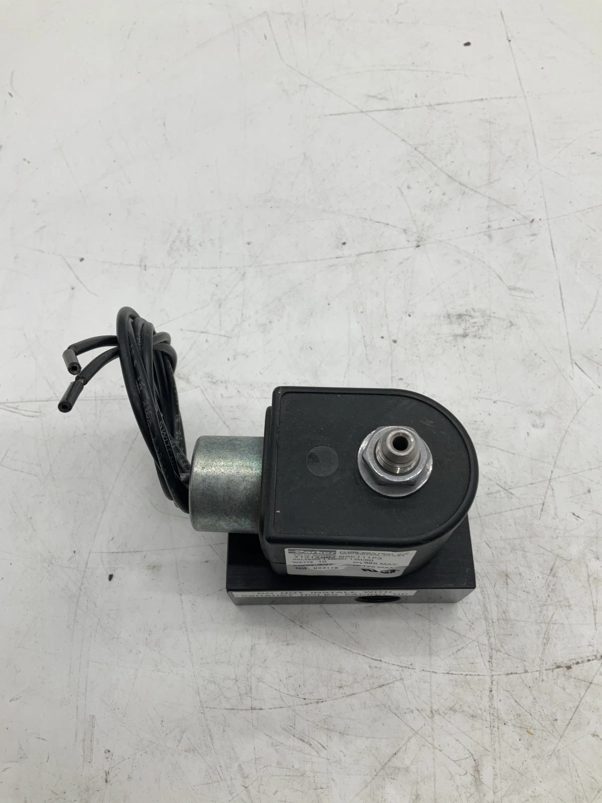 Parker 7131Z002N0C111P3 3/32" General Purpose Solenoid Valve 120V NEW - Image 2