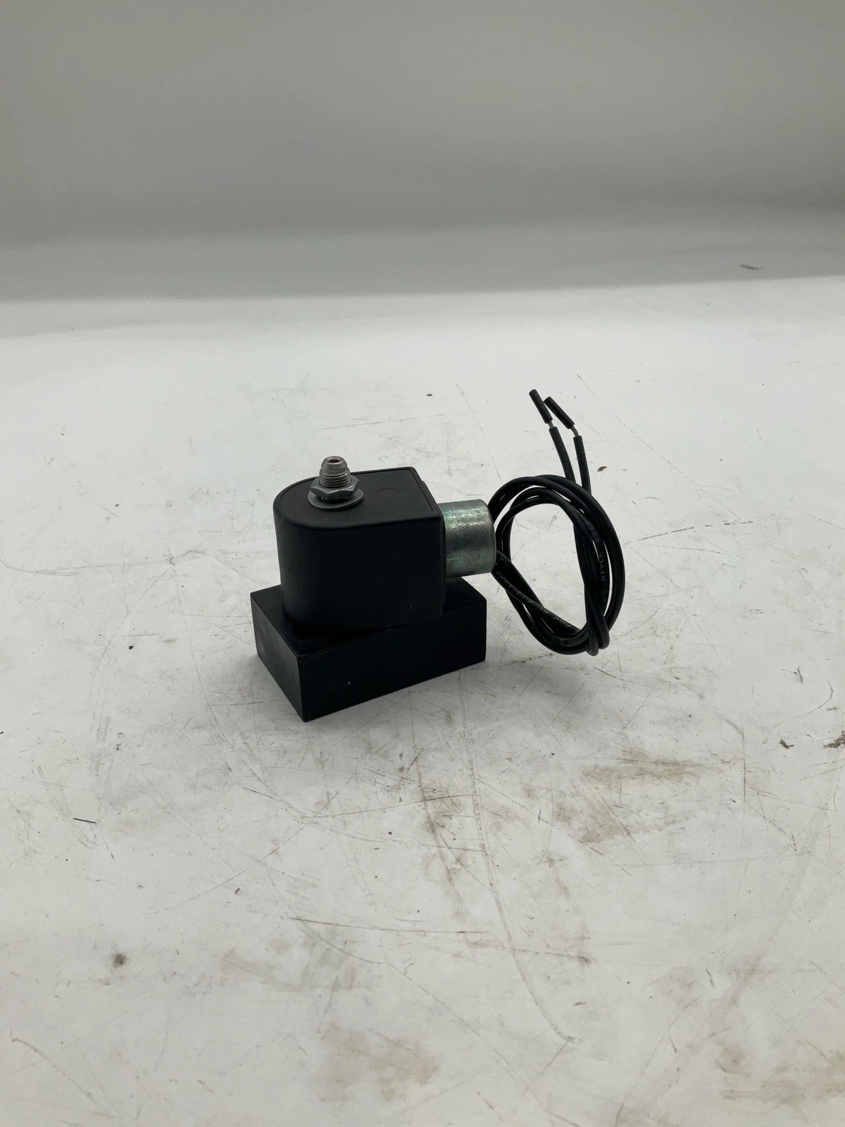 Parker 7131Z002N0C111P3 3/32" General Purpose Solenoid Valve 120V NEW - Image 4
