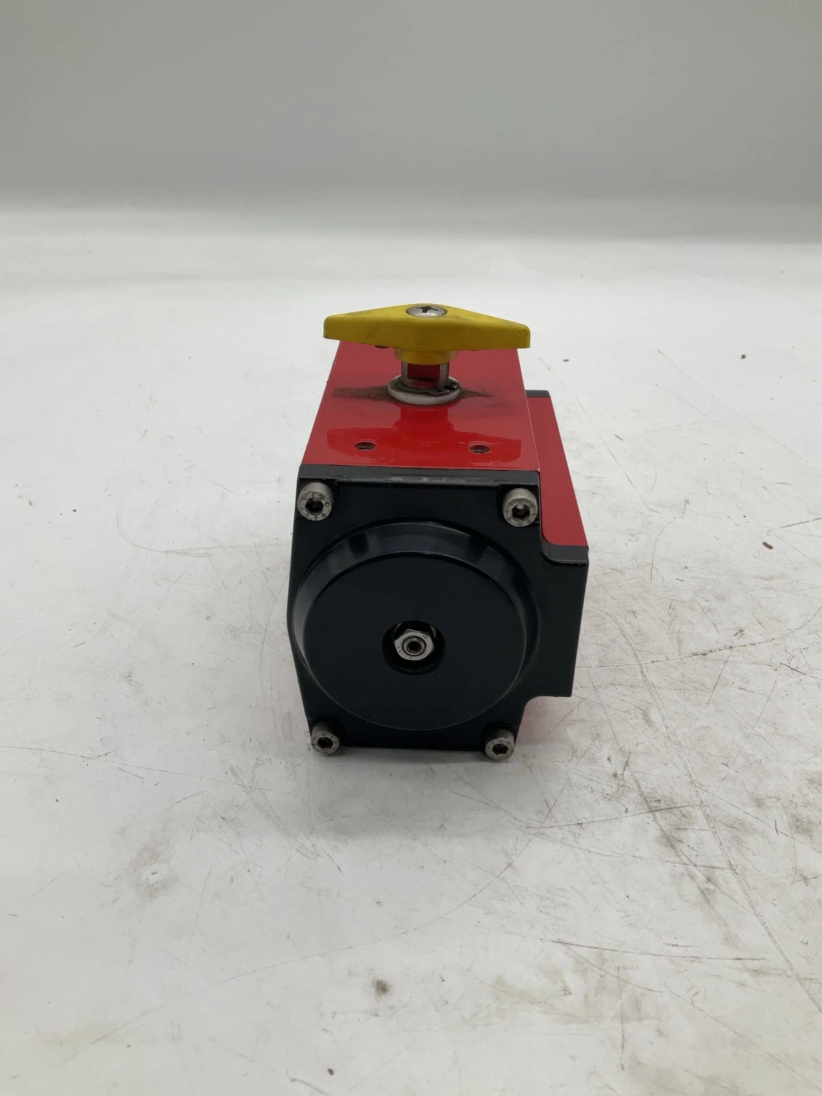 KF Contromatics PAS 300-4 DLS M5 Pneumatic Valve Actuator USED - Image 3