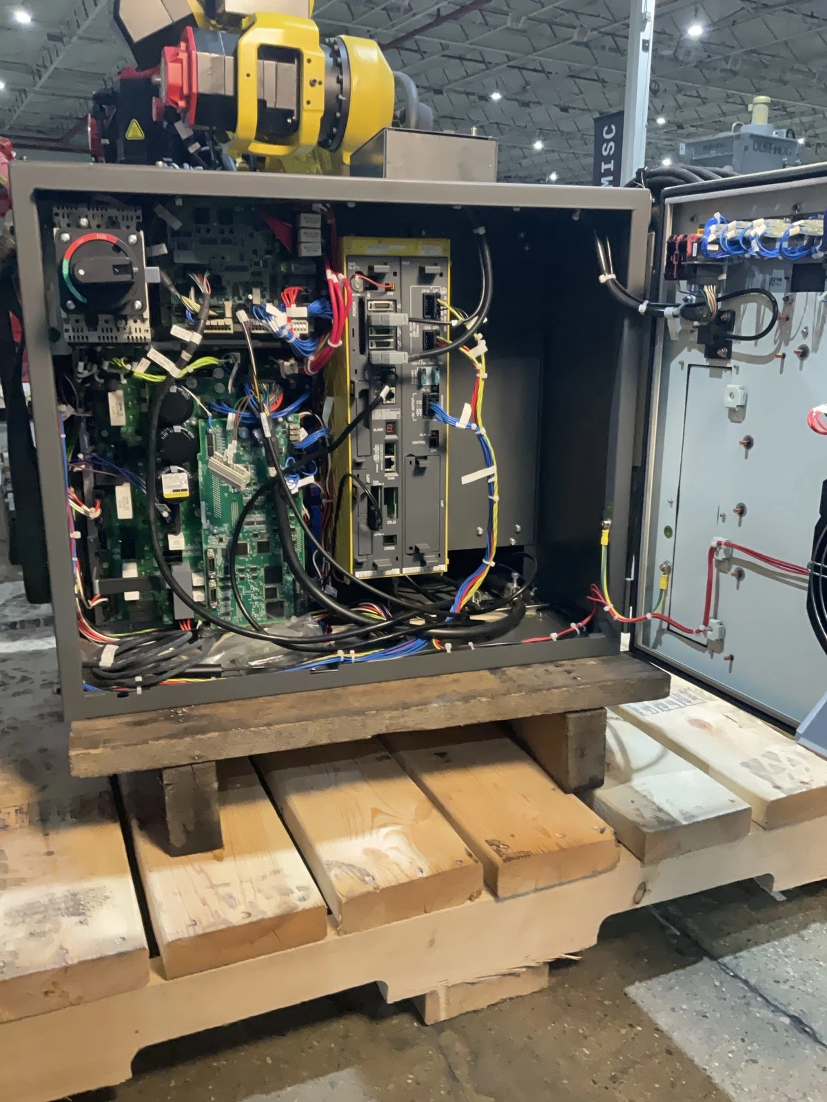 FANUC M-20iD/25 Robot with R-30iB Plus Controller - LOW HOURS -USED - Image 9