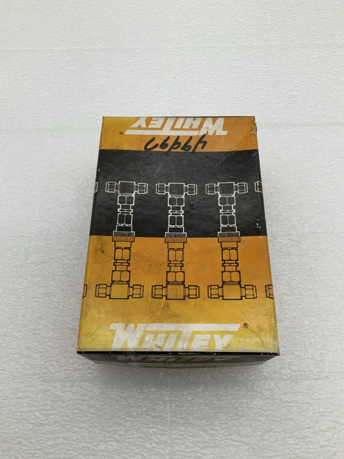 WHITEY SS-45XF8 Ball Valve NEW - Image 2