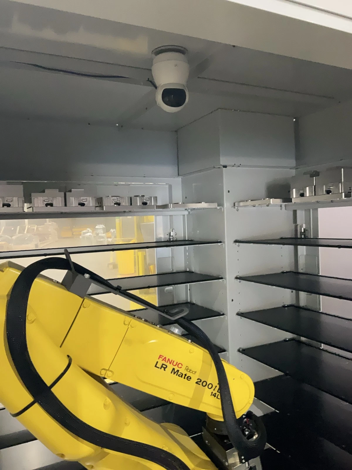 AWR VBX-260 Load & Go Machine Tending Cell with FANUC LR Mate 200iD/14L USED - Image 5