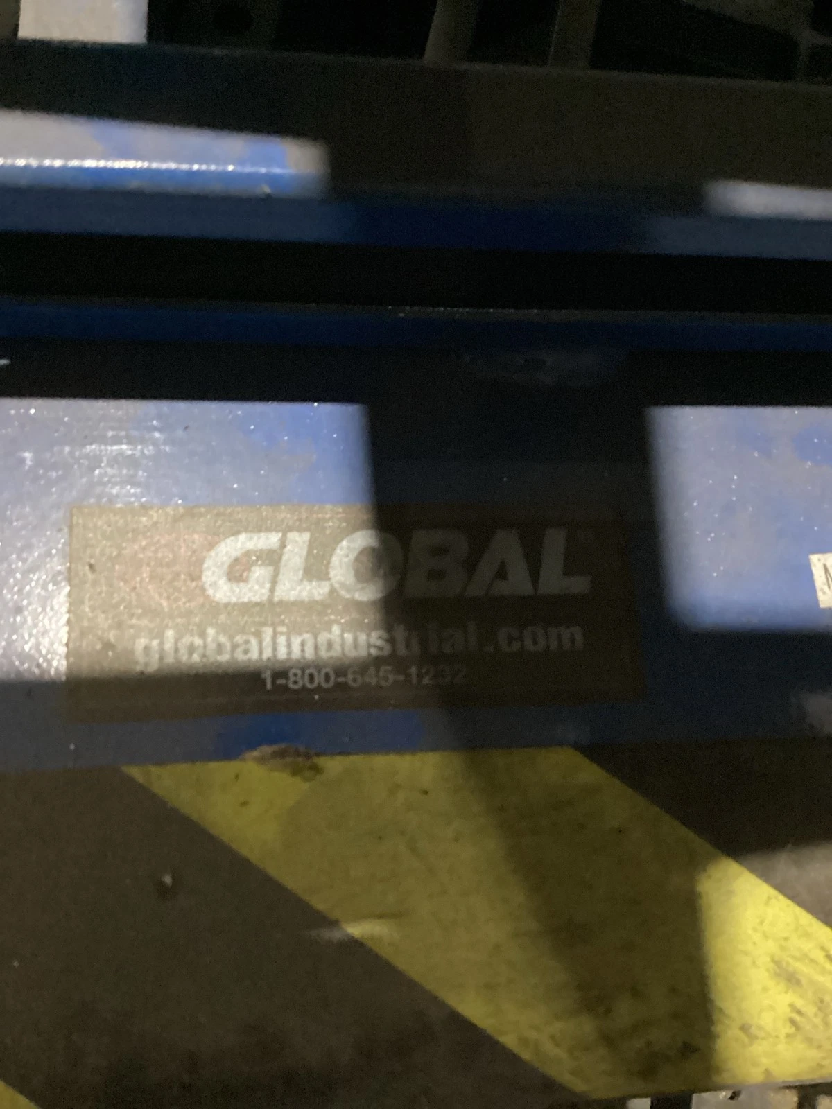 Global Industrial Spring Actuated Pallet Carousel Positioner USED - Image 4