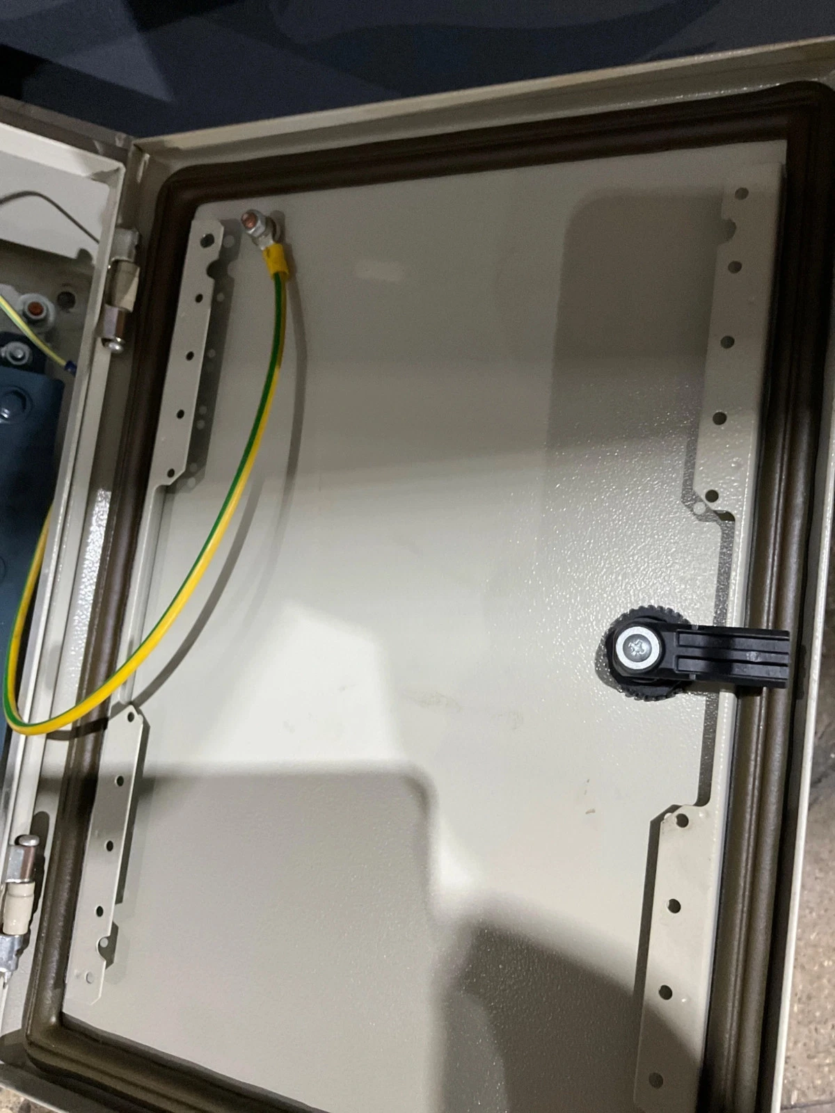EMB Transformer Panel 230-500V-400V USED - Image 4