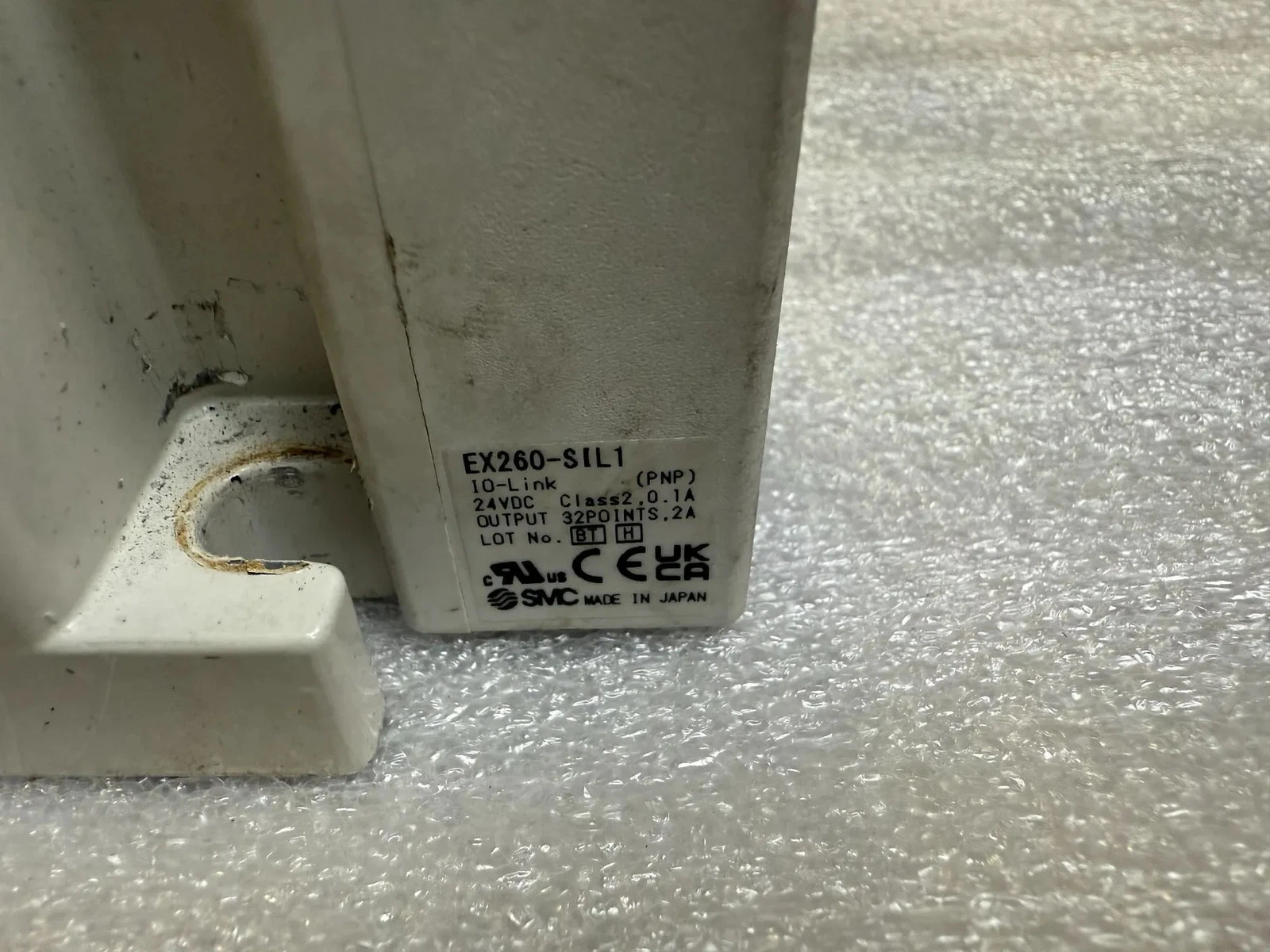 SMC VV5QC51-0604TSKAN Pneumatic Valve Manifold Assembly USED - Image 3