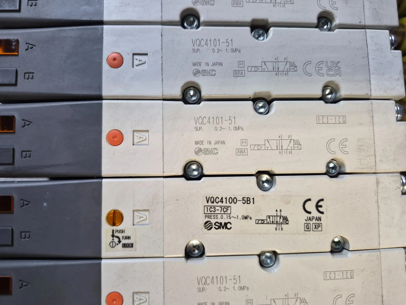 SMC VV5QC41-1203TSKAN Pneumatic Valve Manifold Assembly USED - Image 3