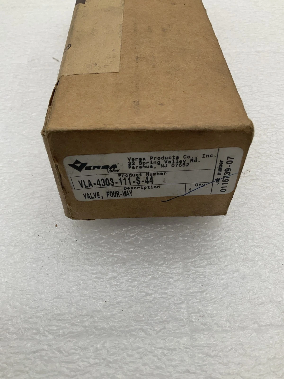 VERSA VLA-4303-111-S-44 Four-Way Pneumatic Valve NEW - Image 2