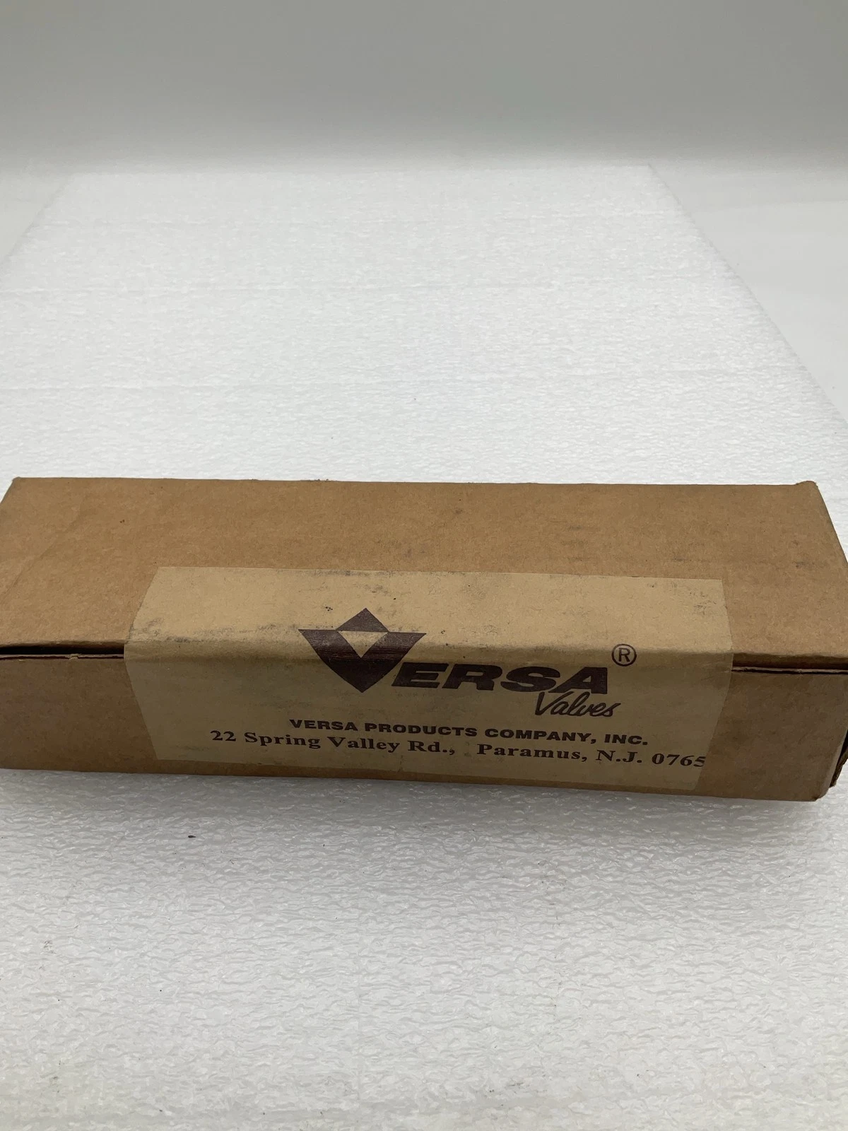 VERSA VLA-4303-111-S-44 Four-Way Pneumatic Valve NEW - Image 3