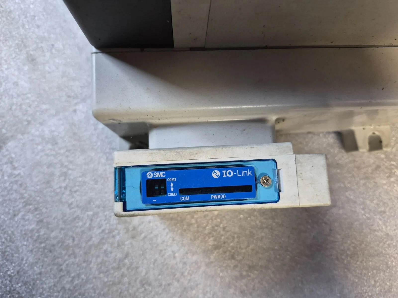SMC VV5QC51-0604TSKAN Pneumatic Valve Manifold IO-Link USED - Image 5
