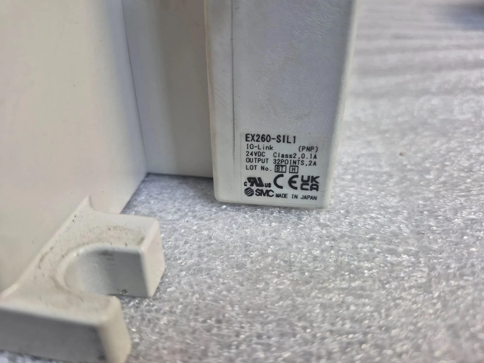 SMC VV5QC41-1203TSKAN Pneumatic Valve Manifold IO-Link USED - Image 6