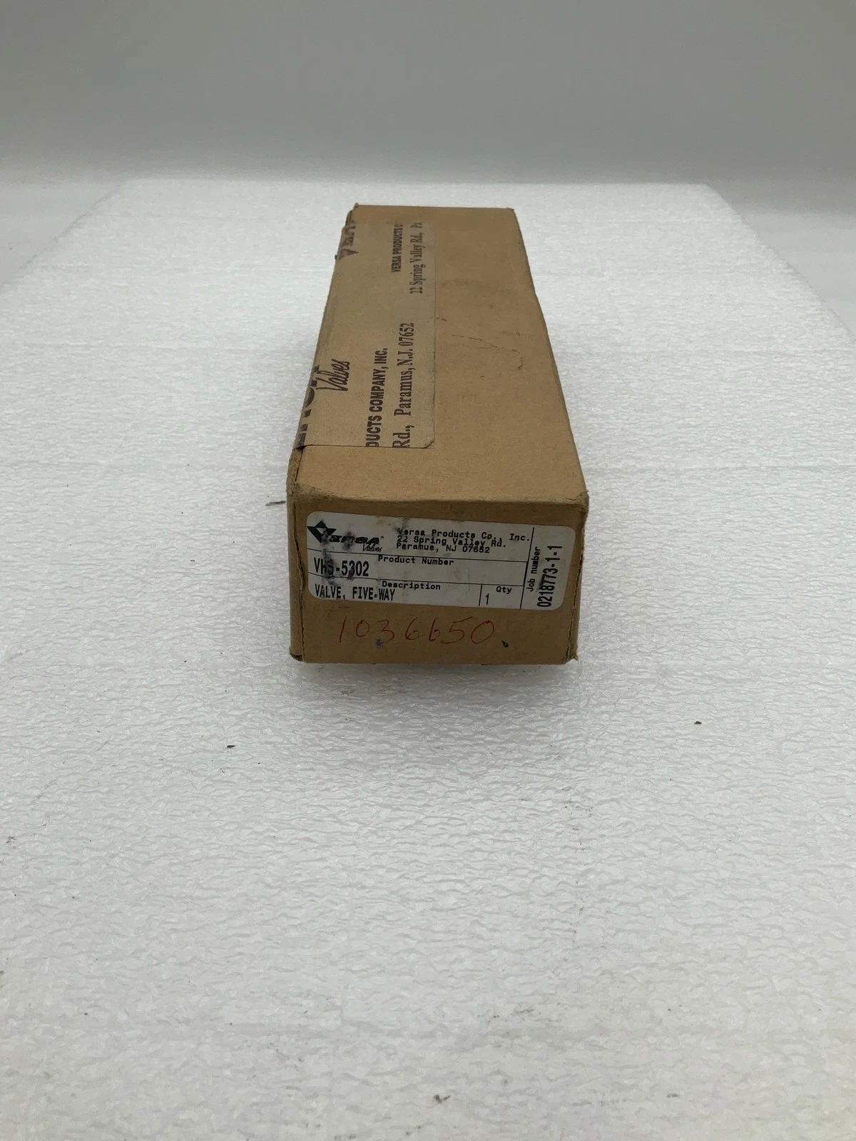 VERSA VHS-5302 Five-Way Pneumatic Valve NEW - Image 2